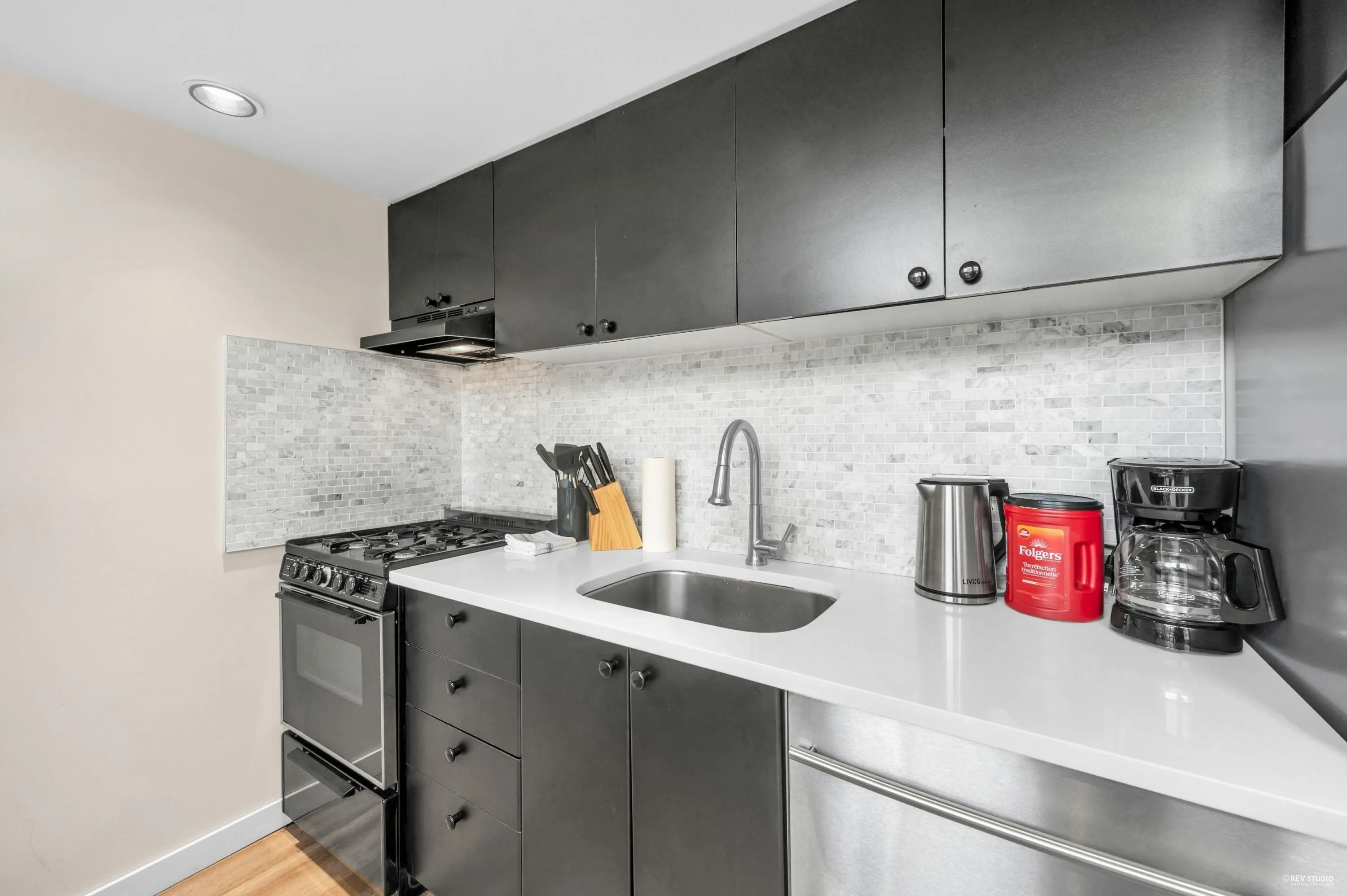 933 Seymour Street #411