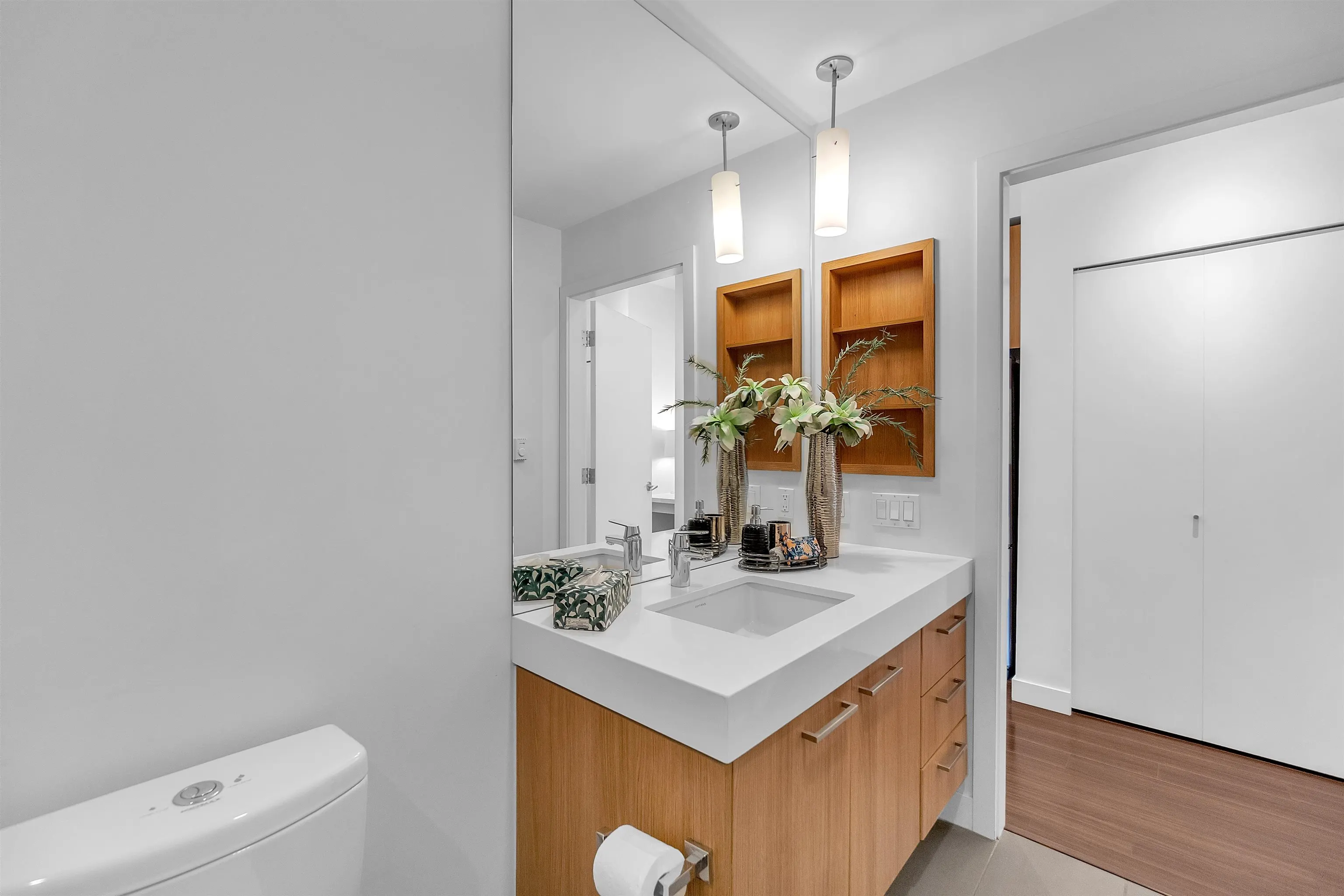 608 Como Lake Avenue #107