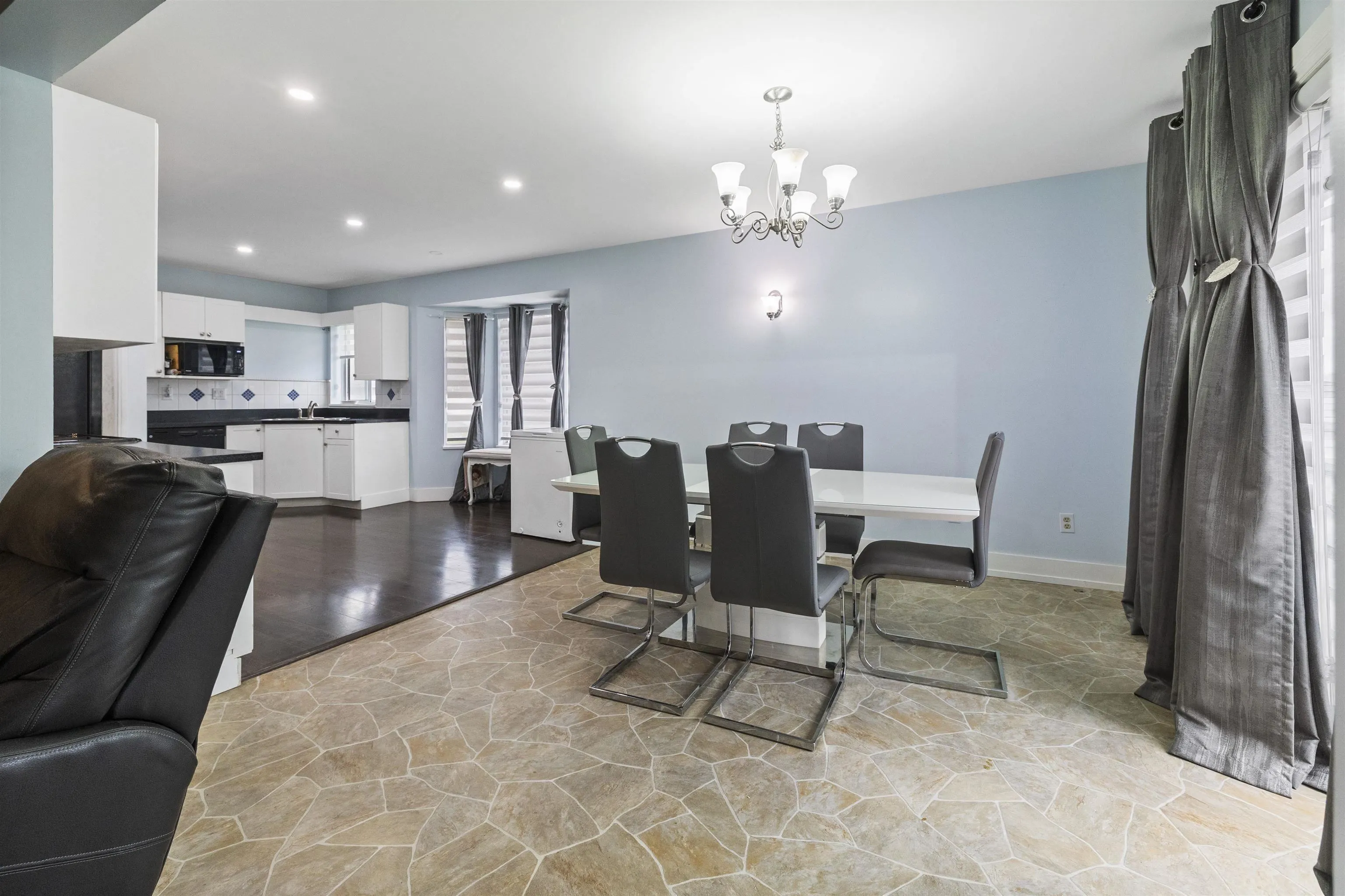 7156 121 Street #213