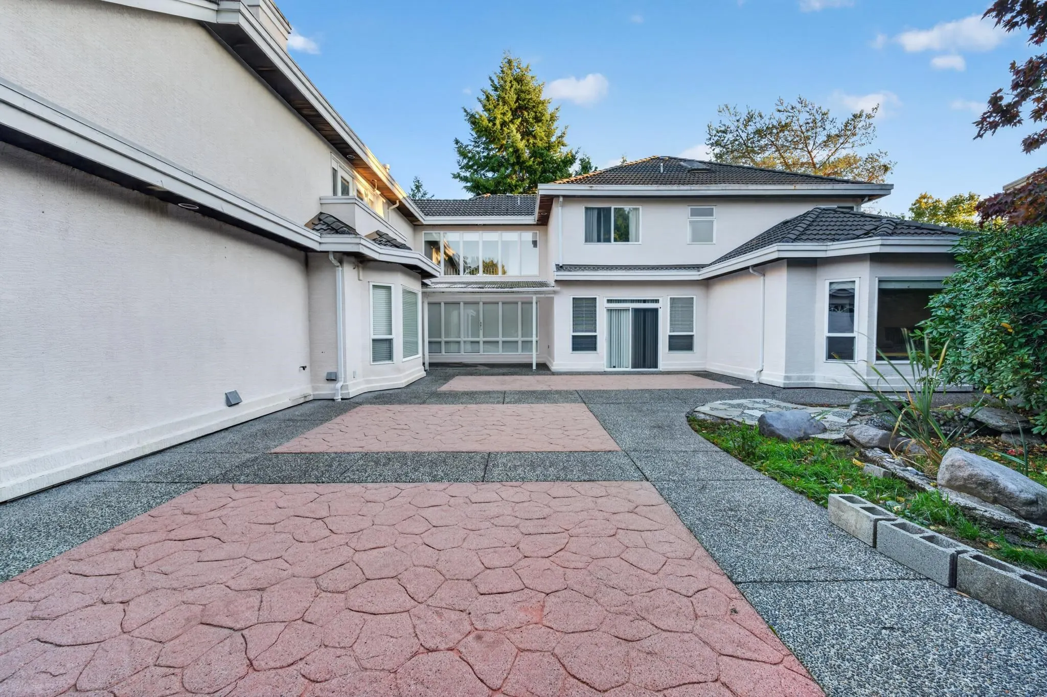 6331 Danube Road