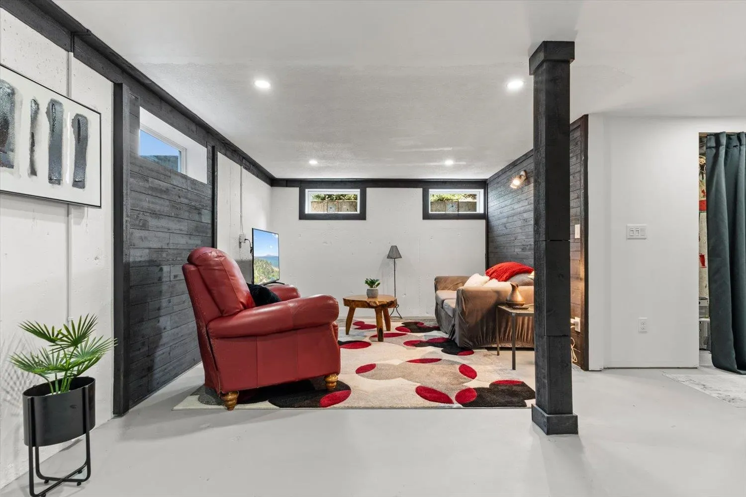 1752 Cedar Place