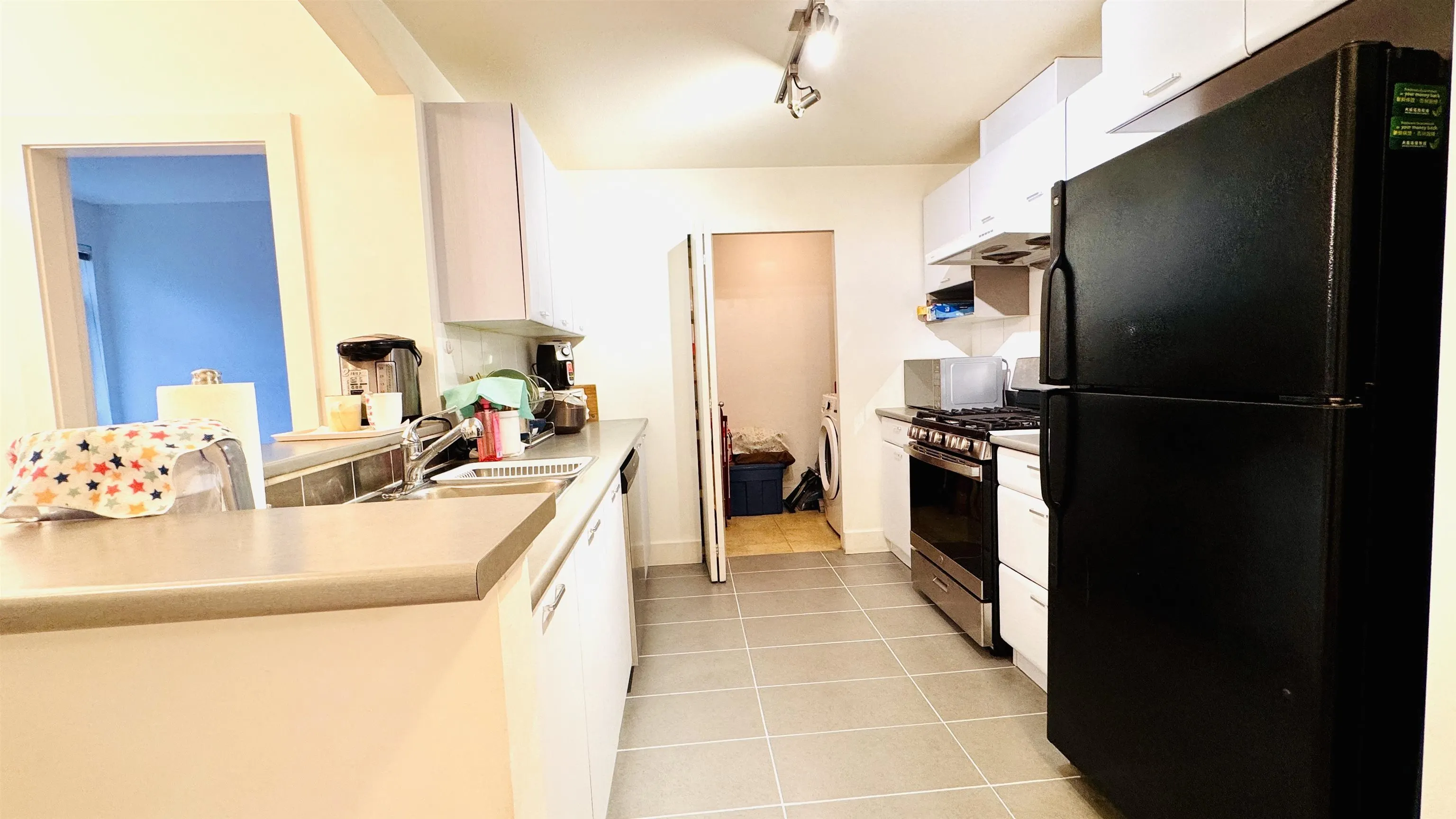 6033 Katsura Street #116