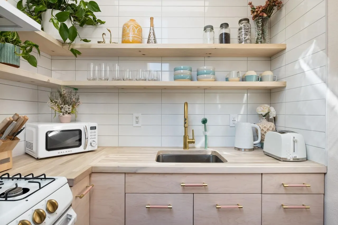 524 E 12th Avenue #Peaches