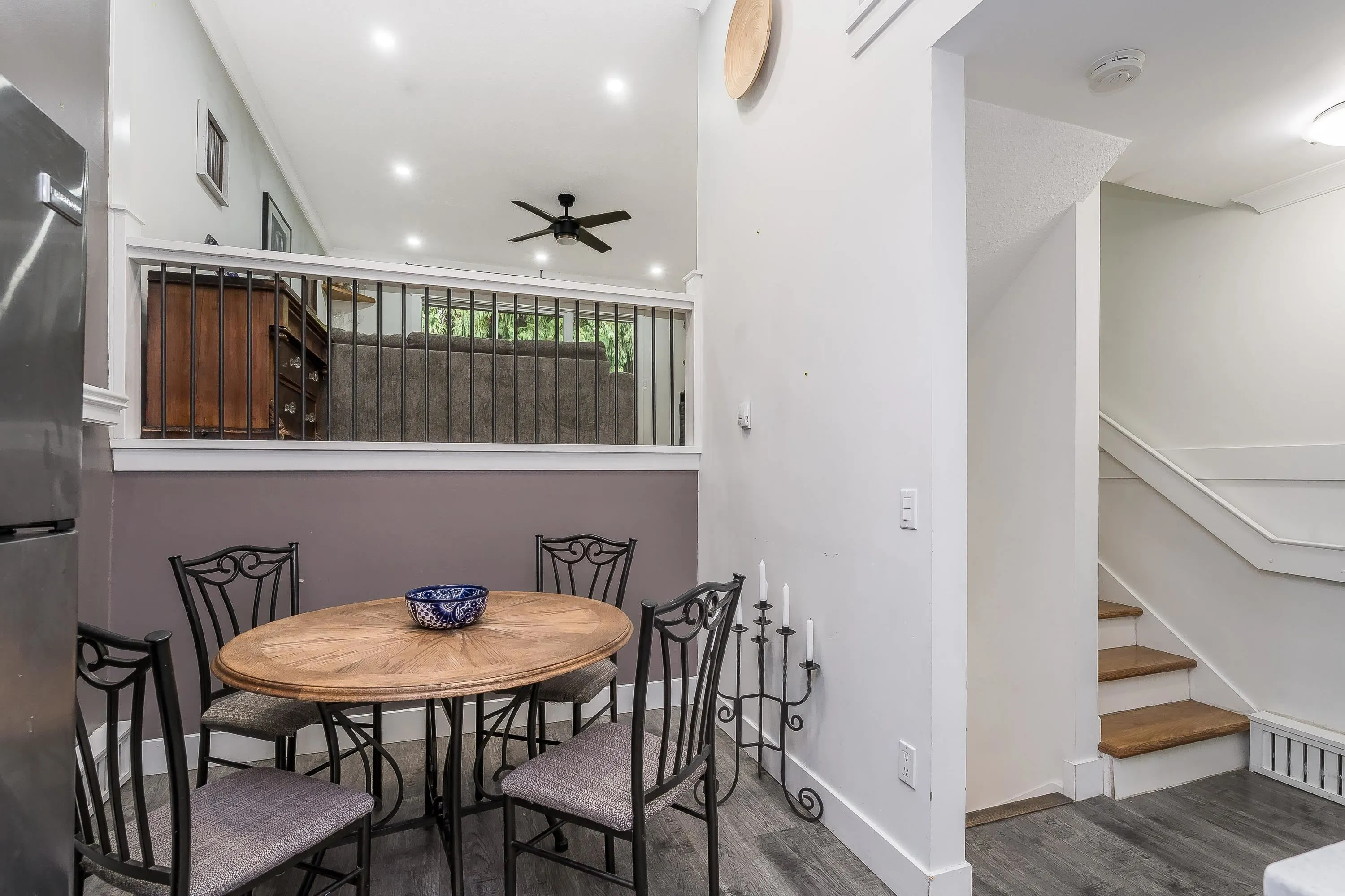 33923 E Bourquin Crescent #17