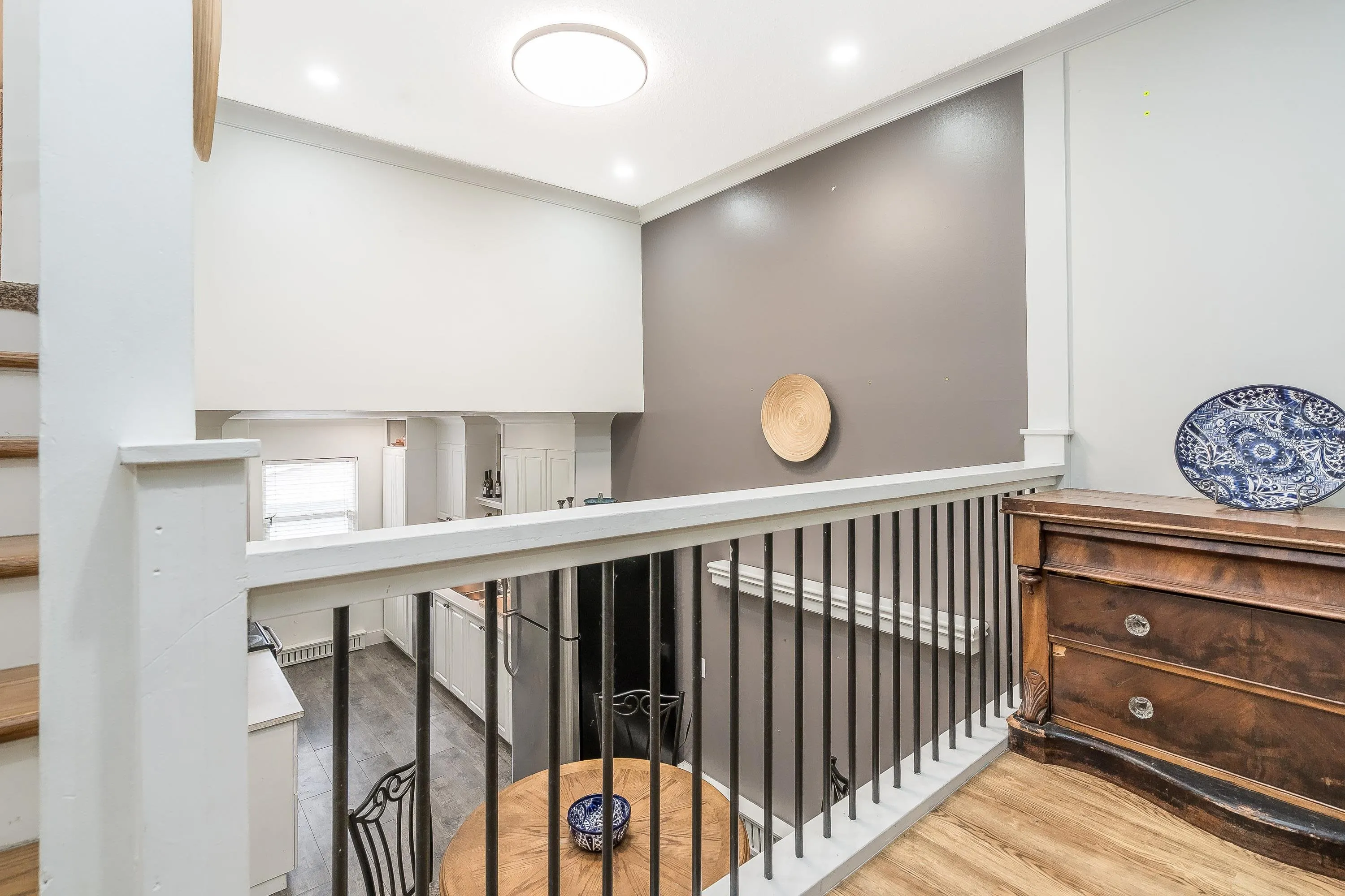 33923 E Bourquin Crescent #17