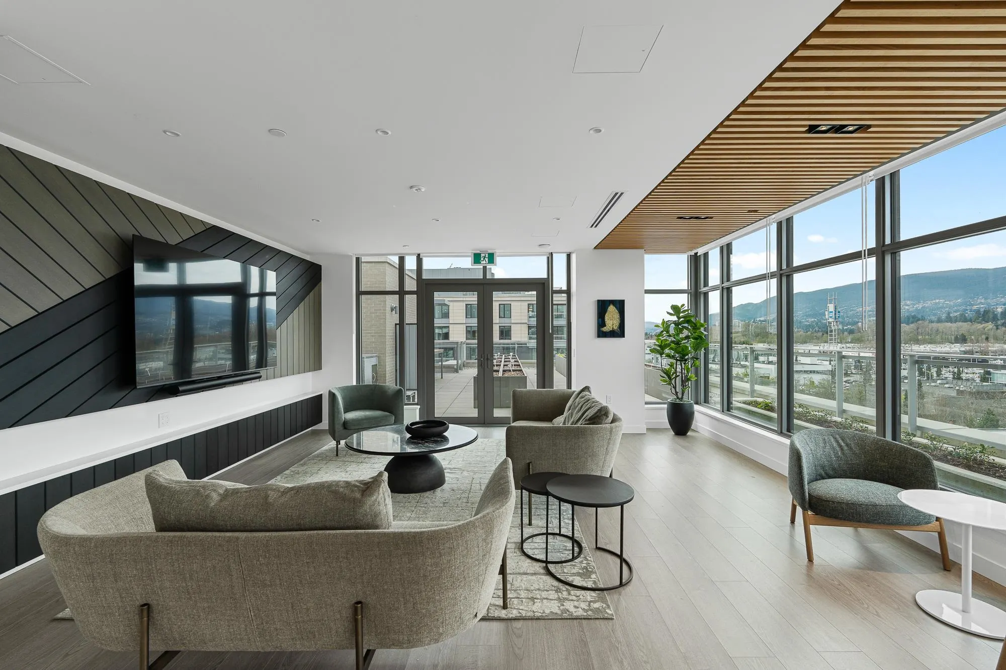 755 Harbourside Drive #70*