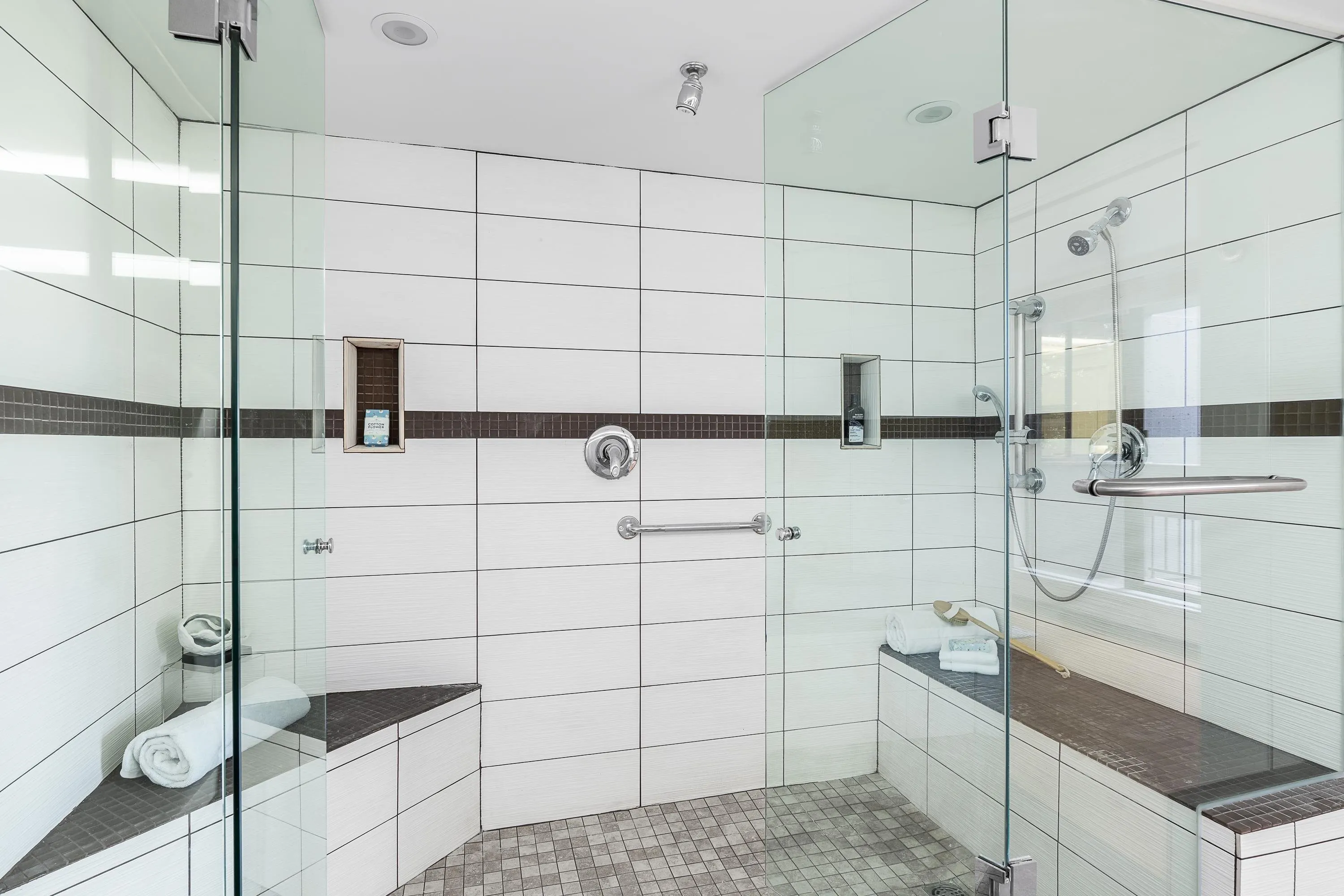 1930 Bellevue Avenue #302