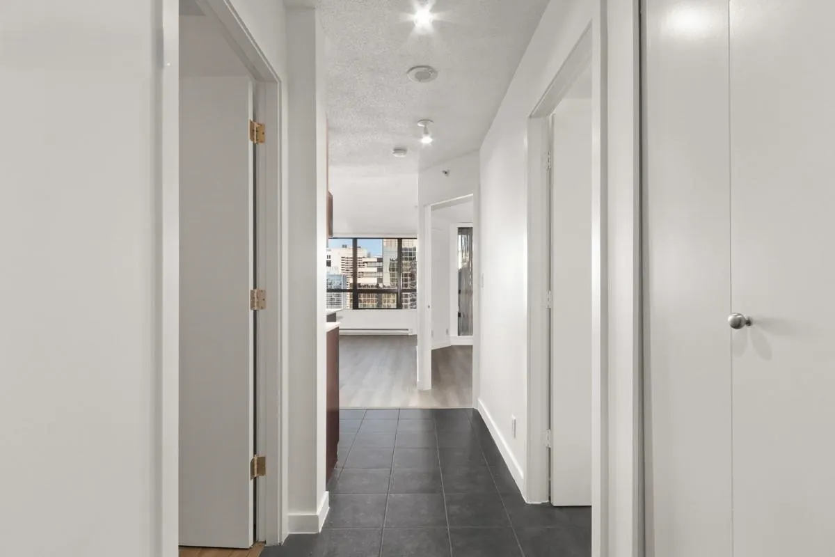938 Smithe Street #2011