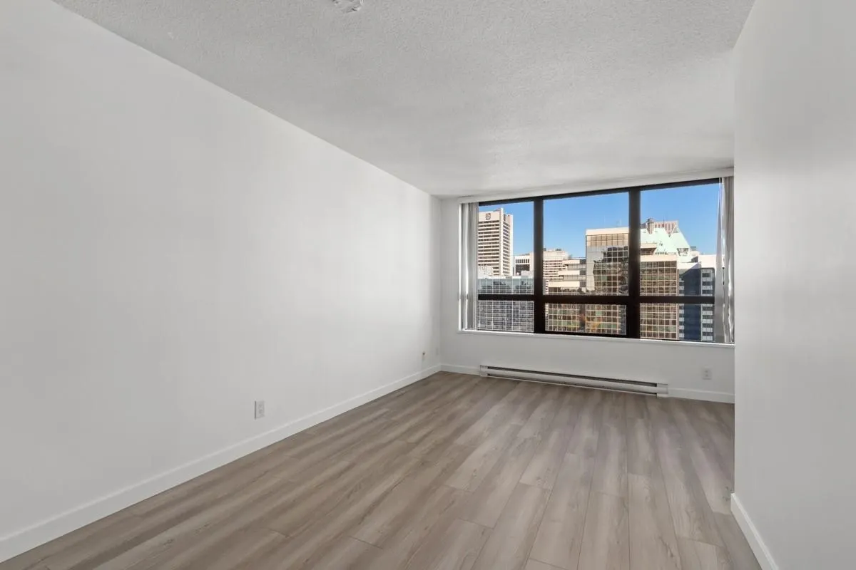 938 Smithe Street #2011