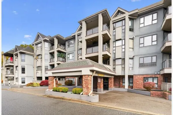 15241 18 Avenue #201
