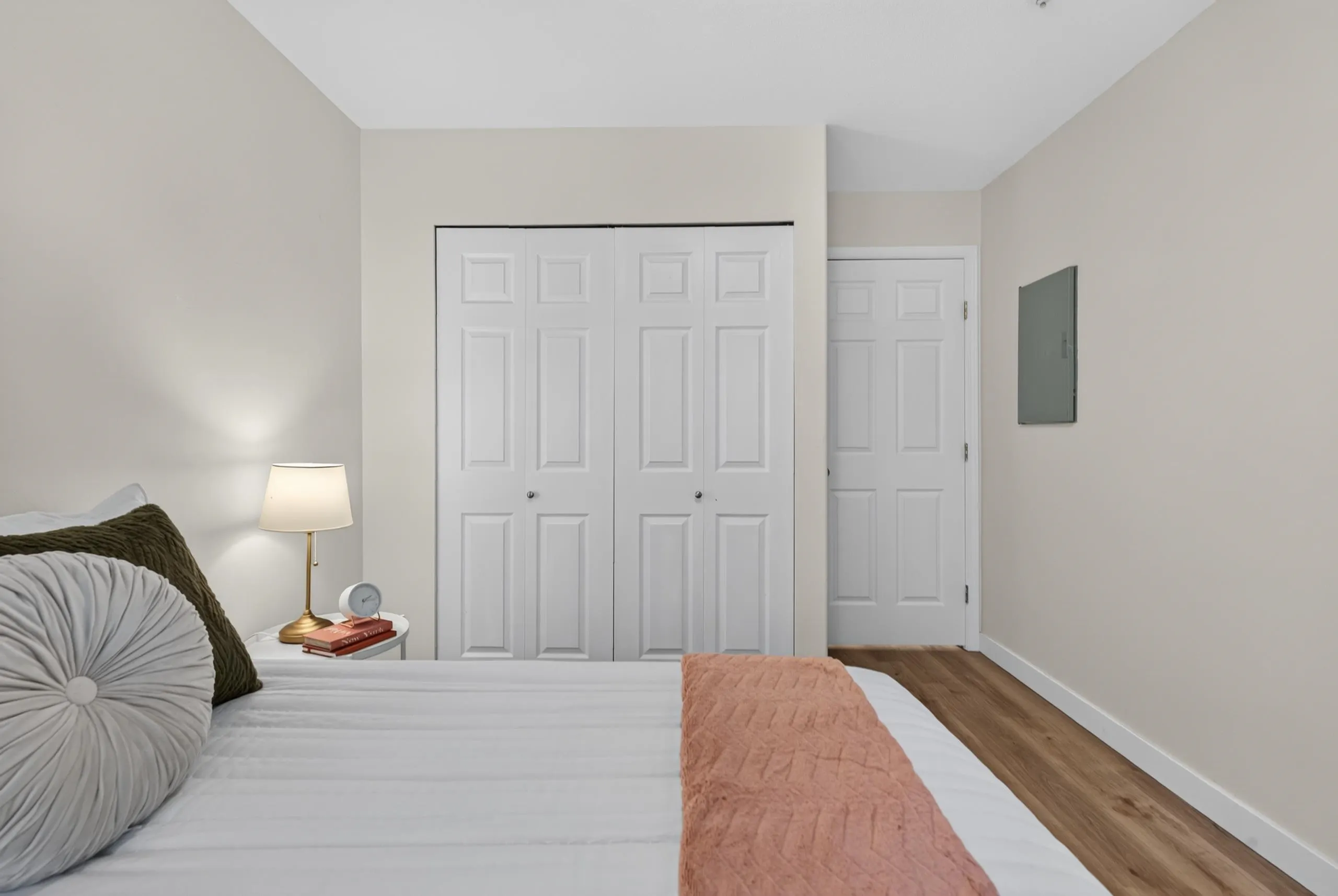 15241 18 Avenue #201