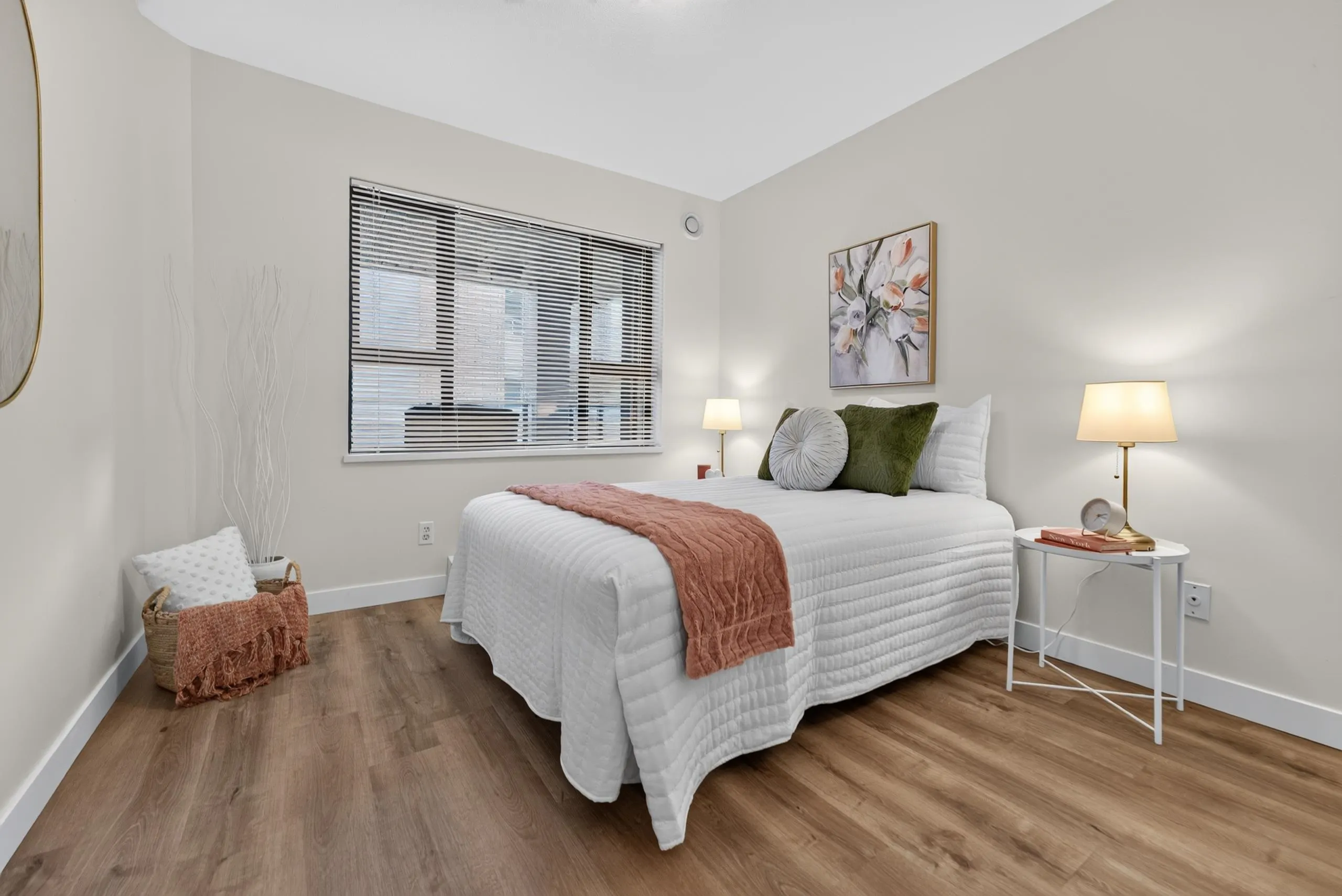 15241 18 Avenue #201