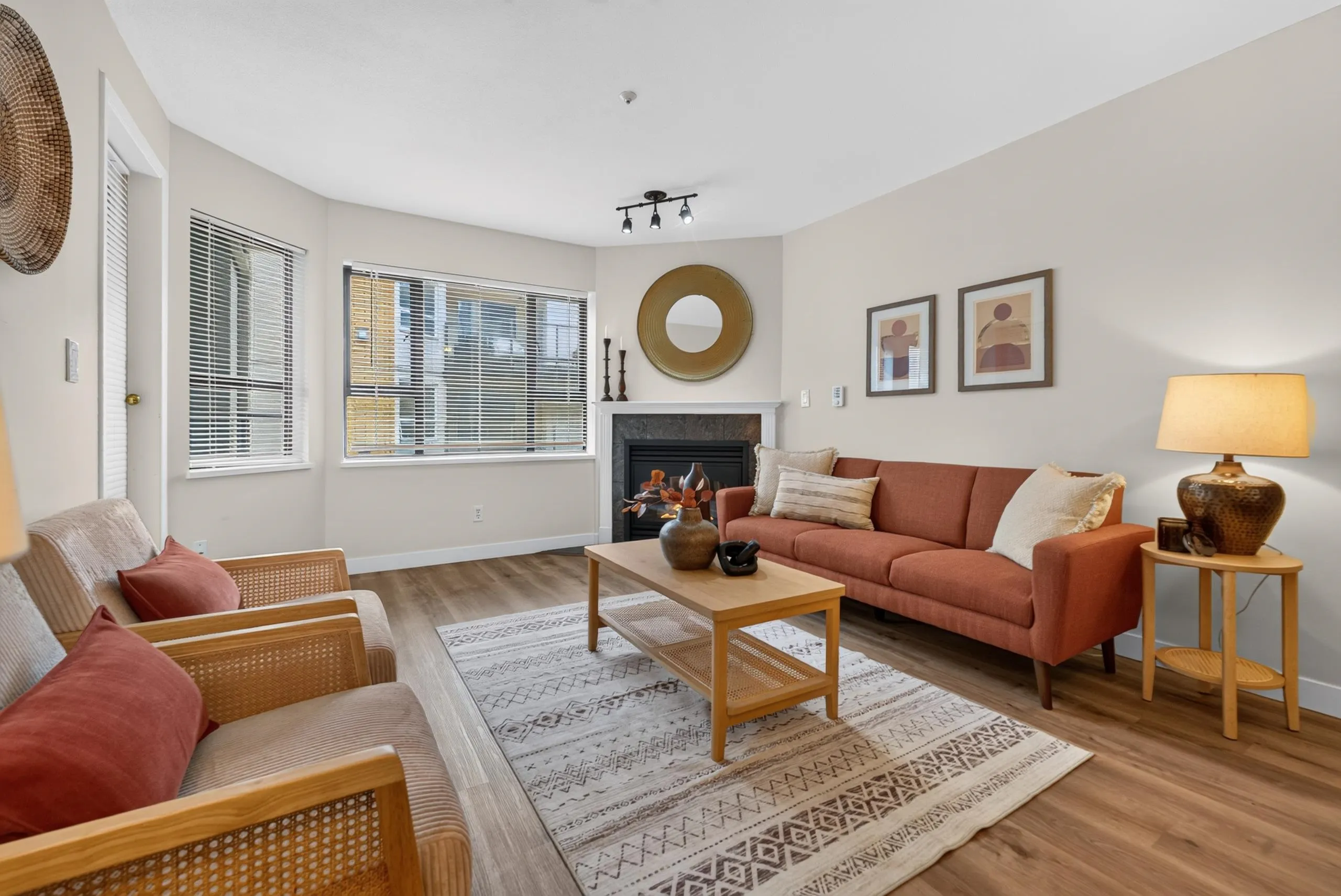 15241 18 Avenue #201