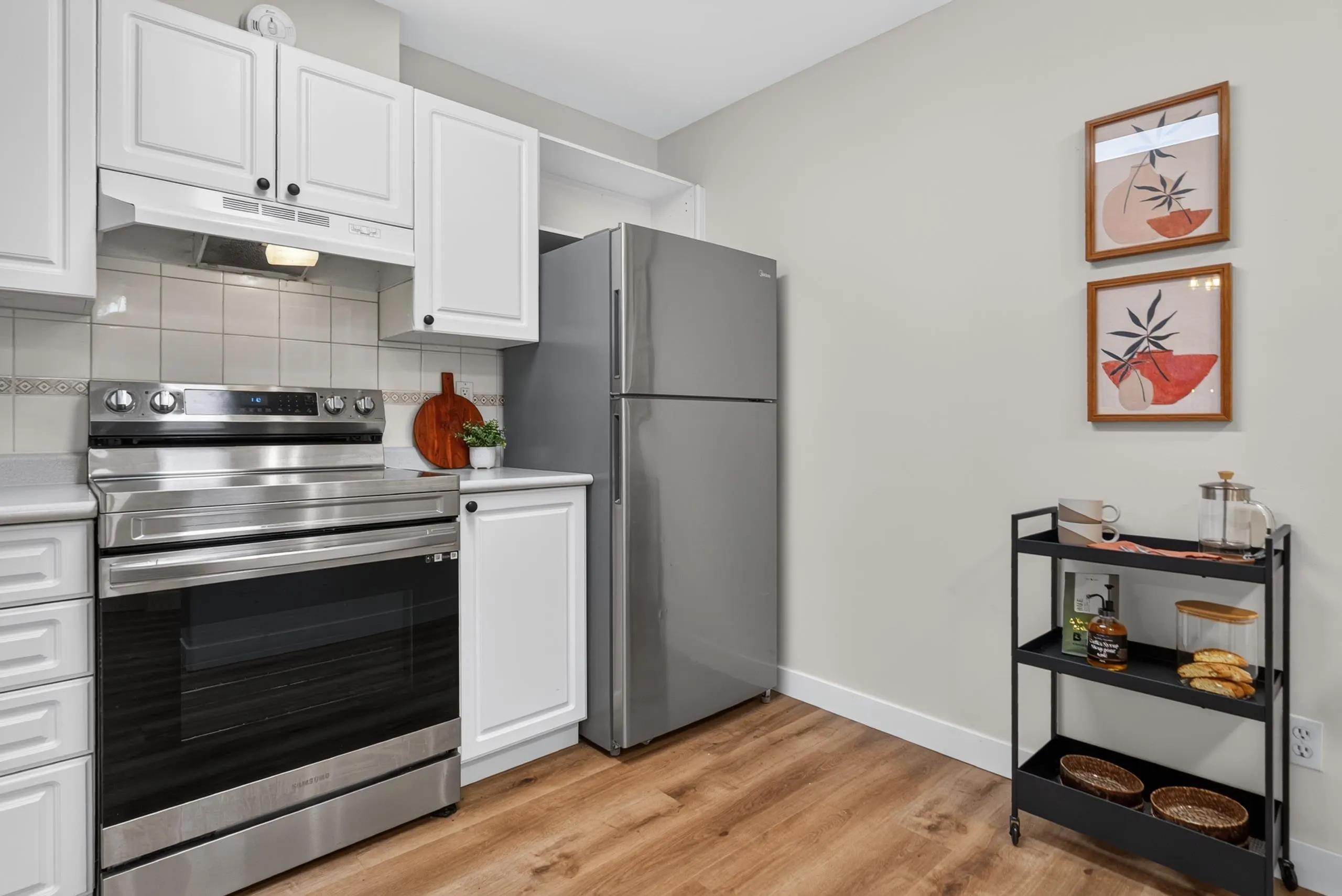 15241 18 Avenue #201