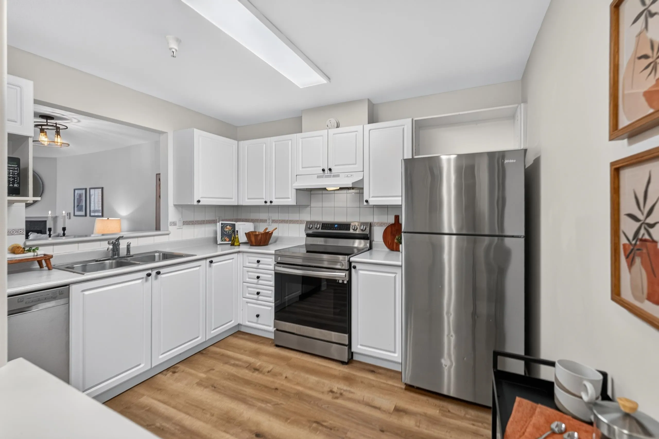 15241 18 Avenue #201