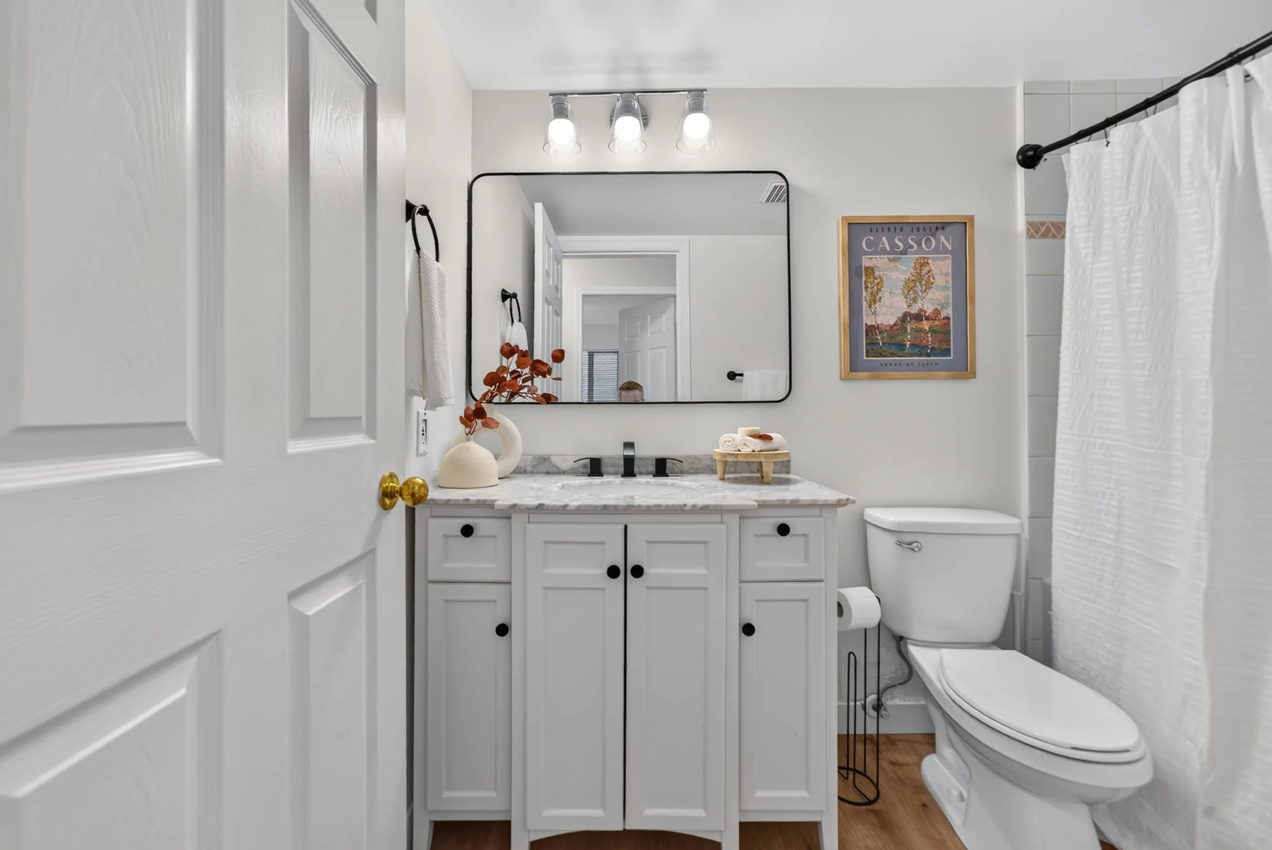 15241 18 Avenue #201