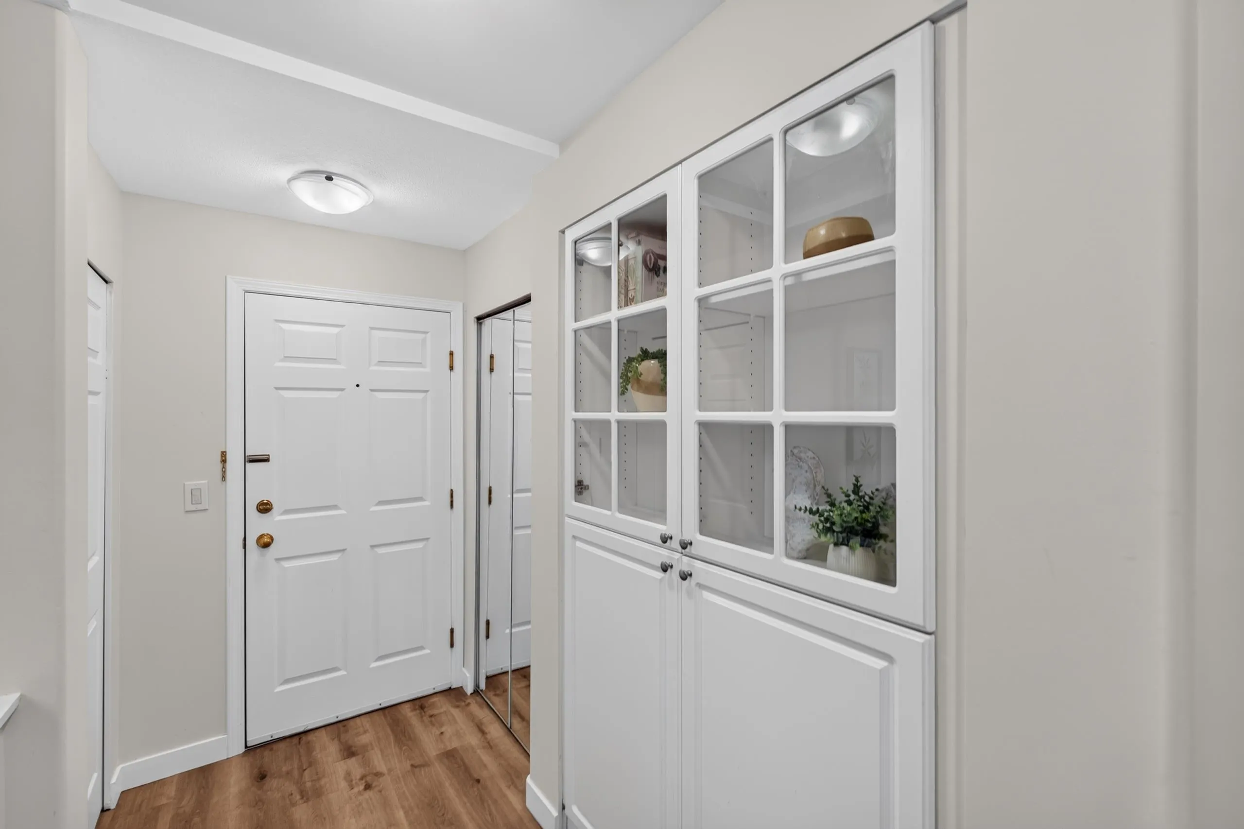15241 18 Avenue #201
