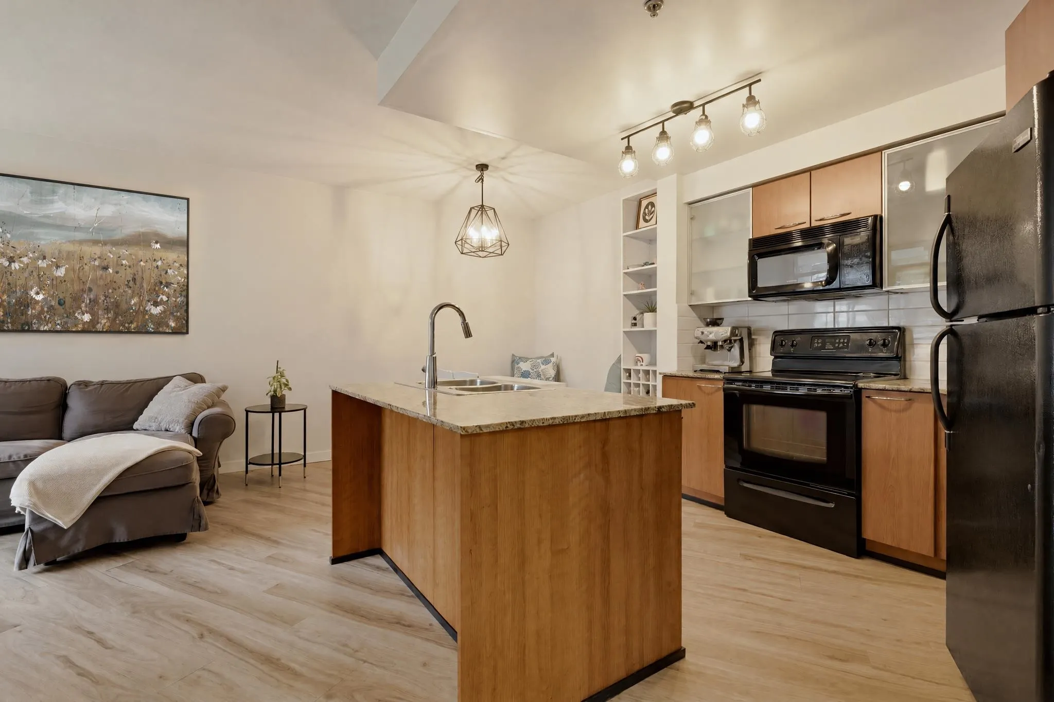 4028 Knight Street #321
