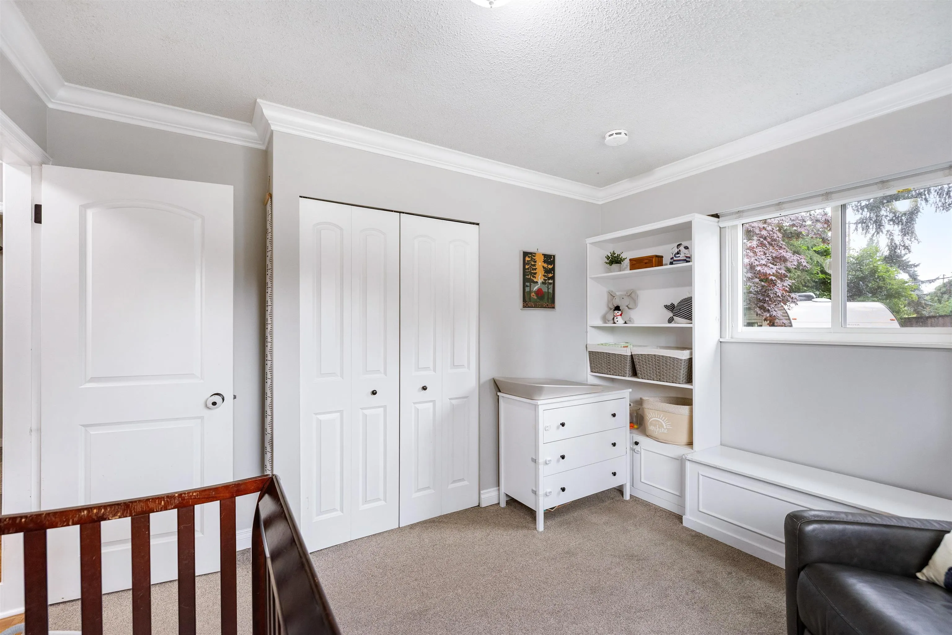 21678 Mountainview Crescent