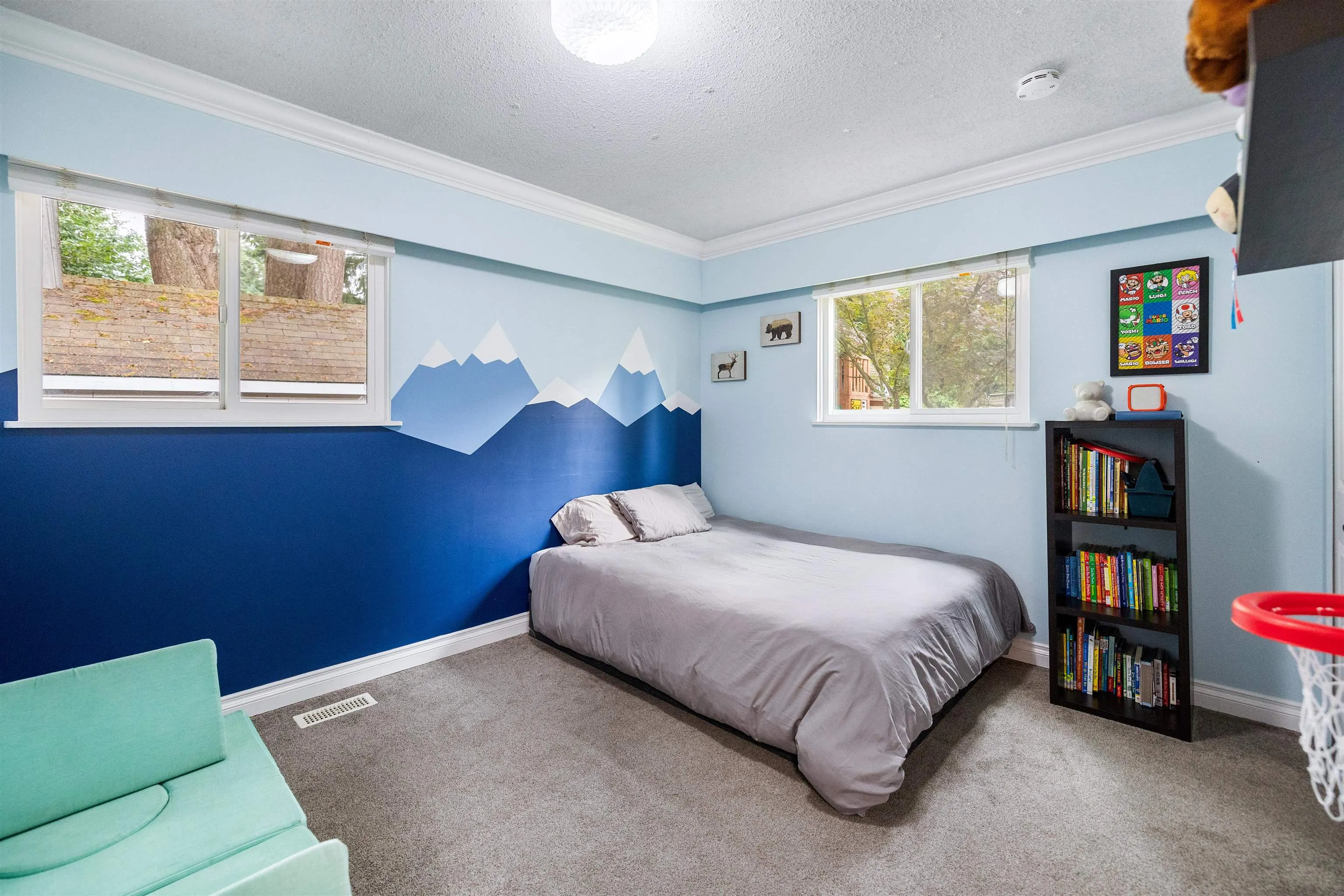 21678 Mountainview Crescent