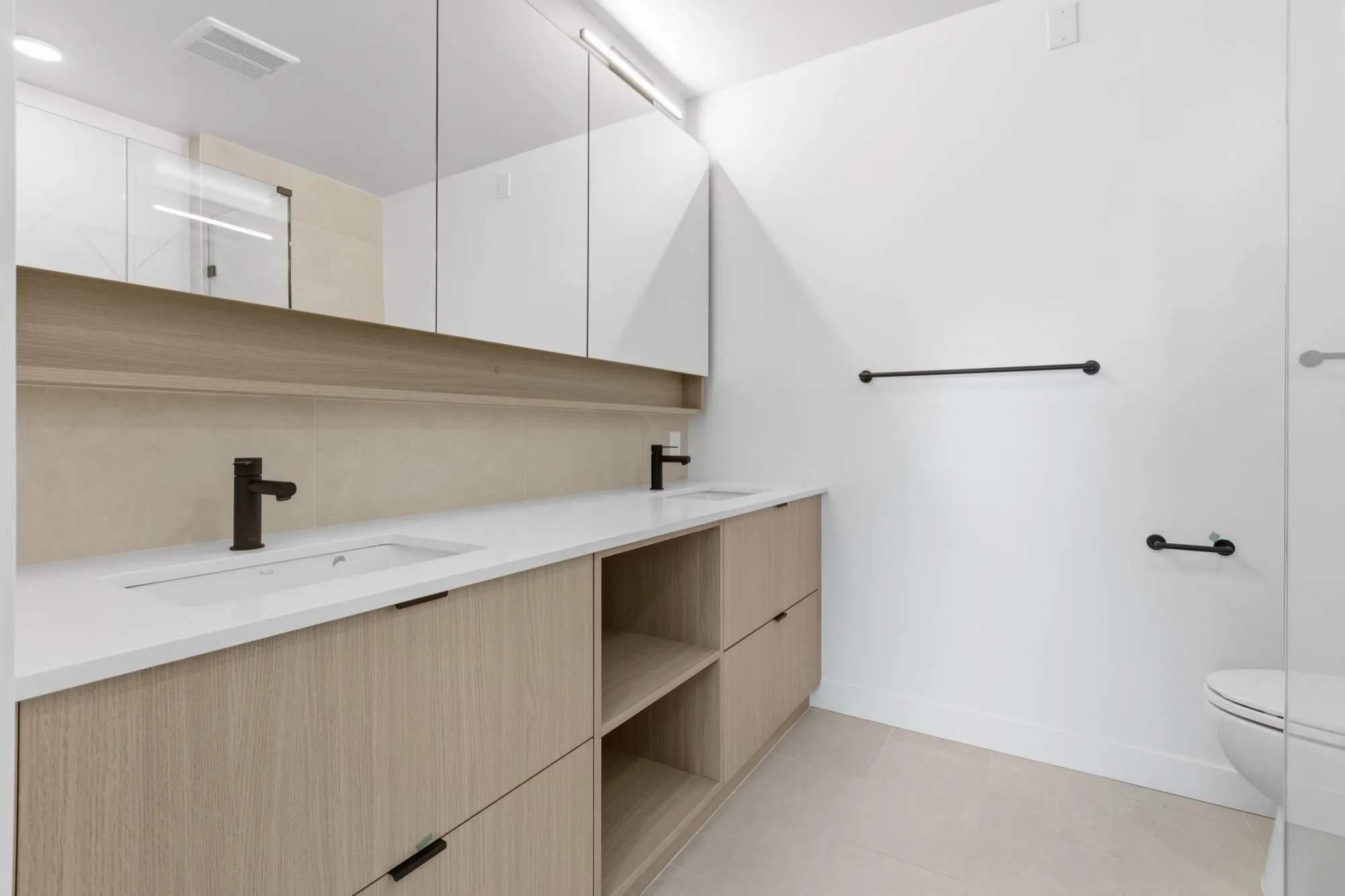 2268 E Broadway #202