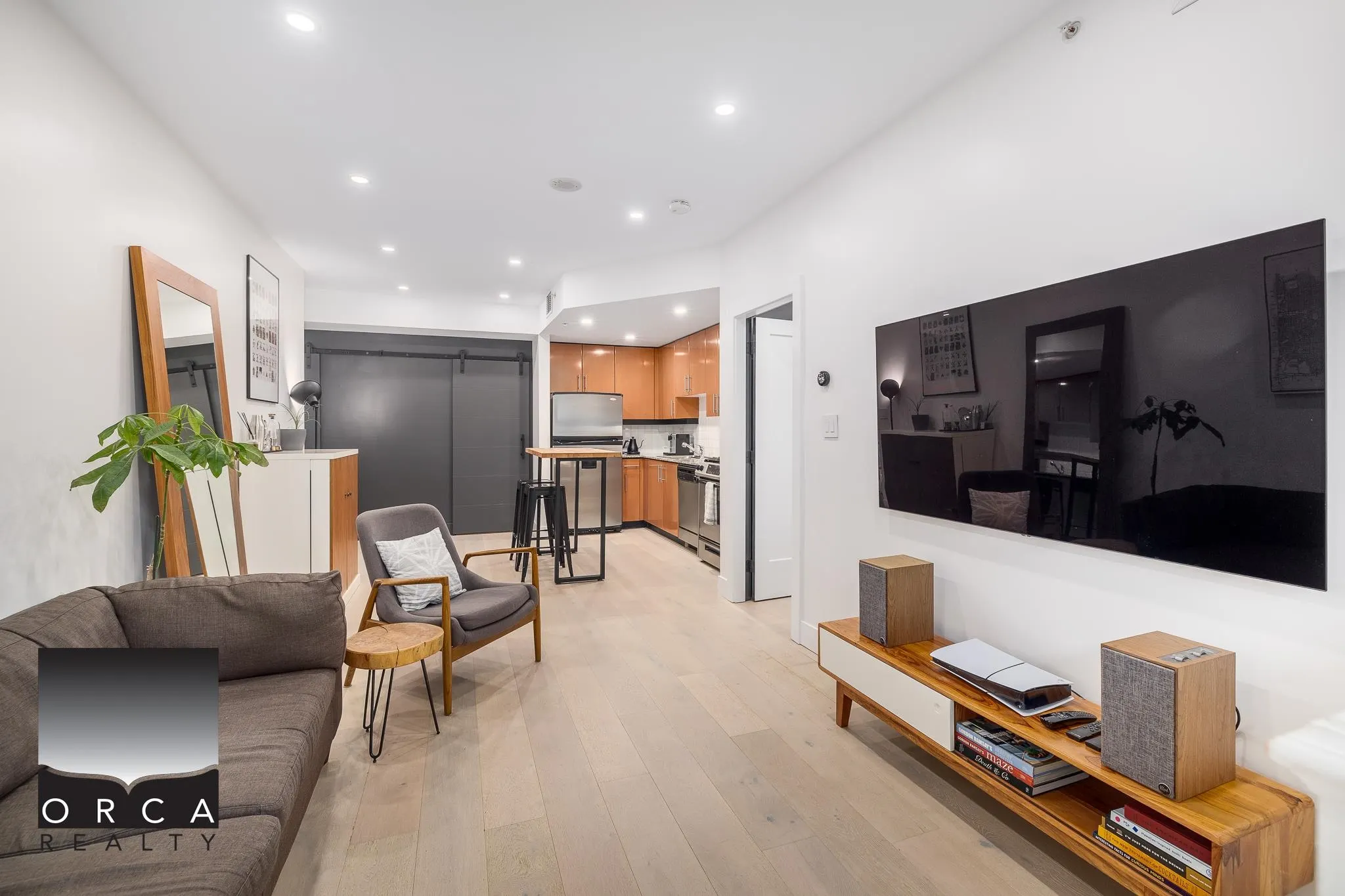 168 Esplanade Avenue #301