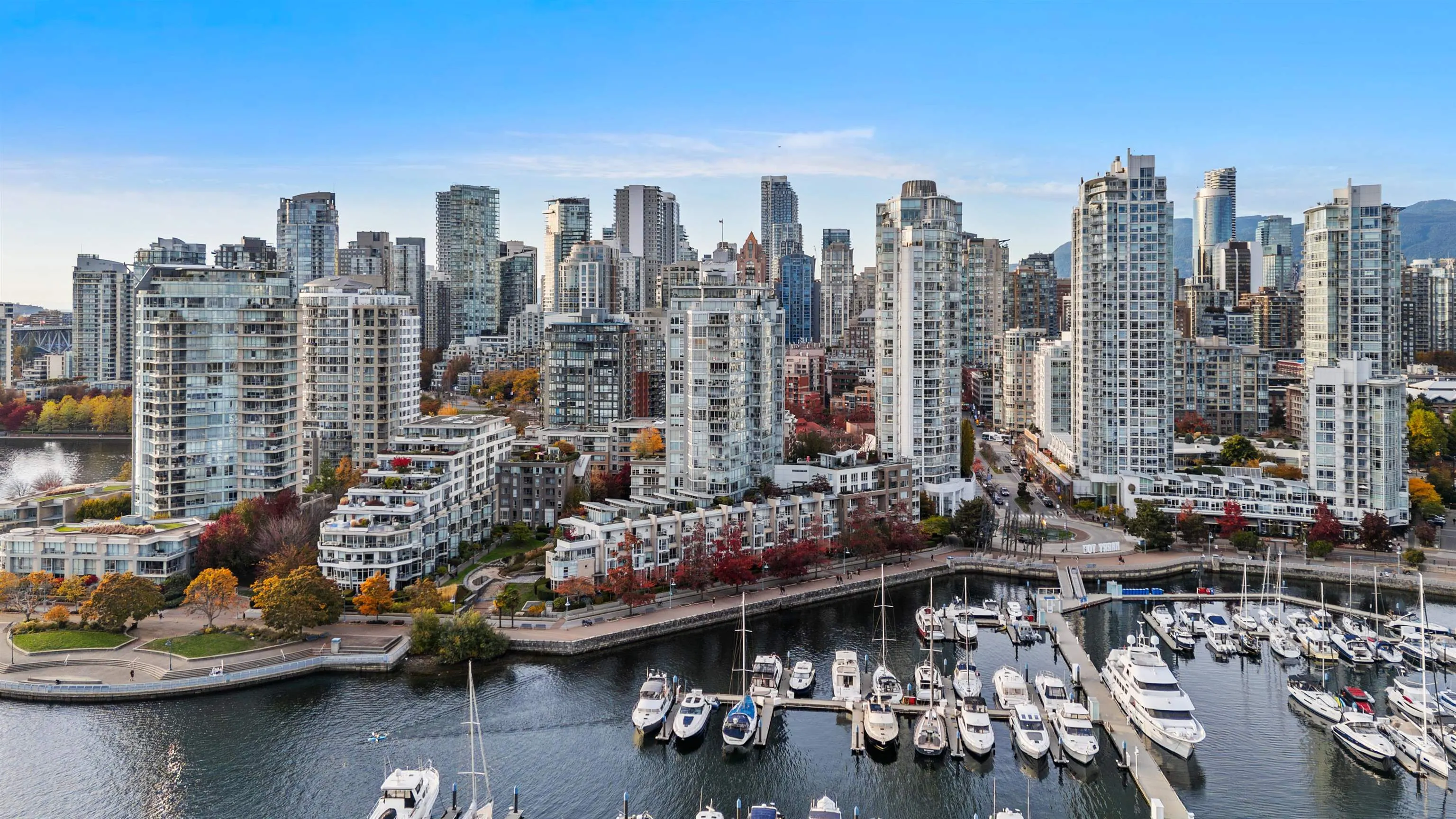 1228 Marinaside Crescent #1706
