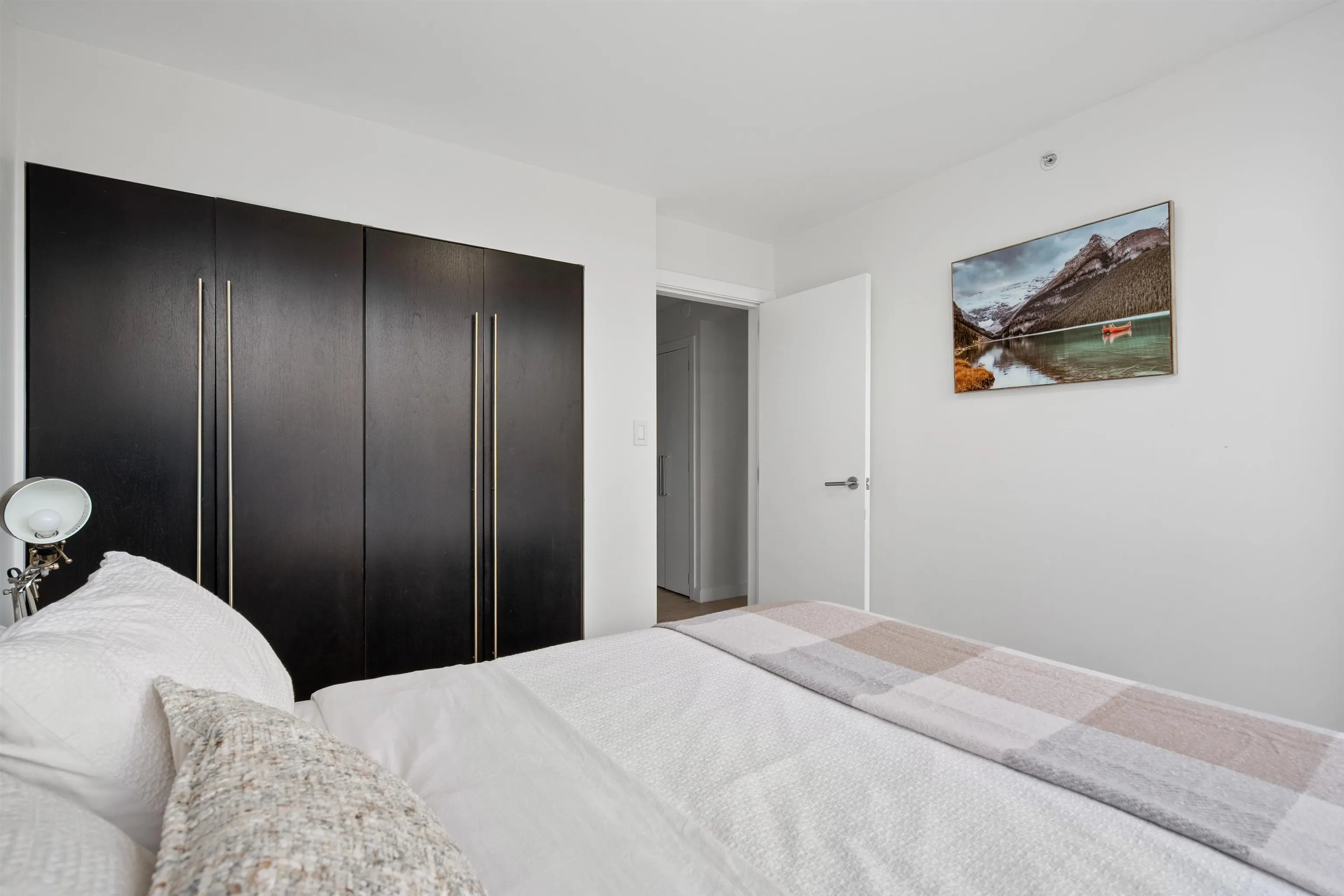 1228 Marinaside Crescent #1706