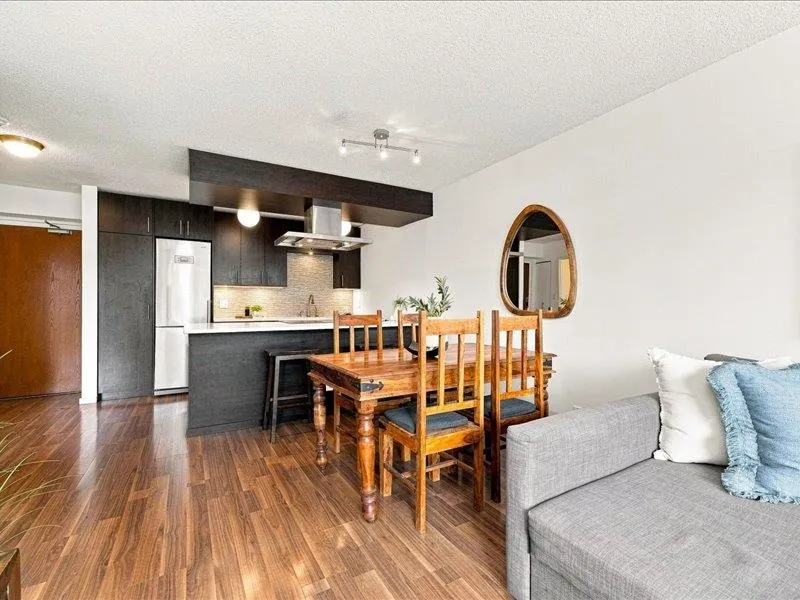 1330 Hornby Street #608
