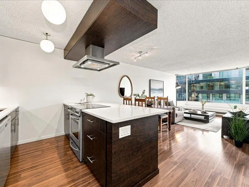 1330 Hornby Street #608