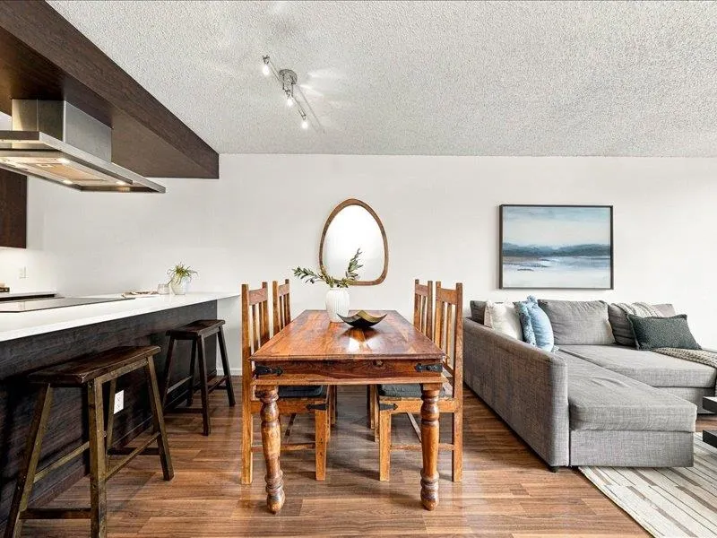 1330 Hornby Street #608