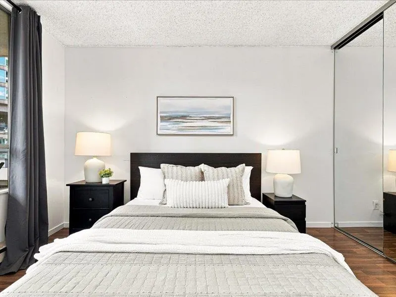 1330 Hornby Street #608