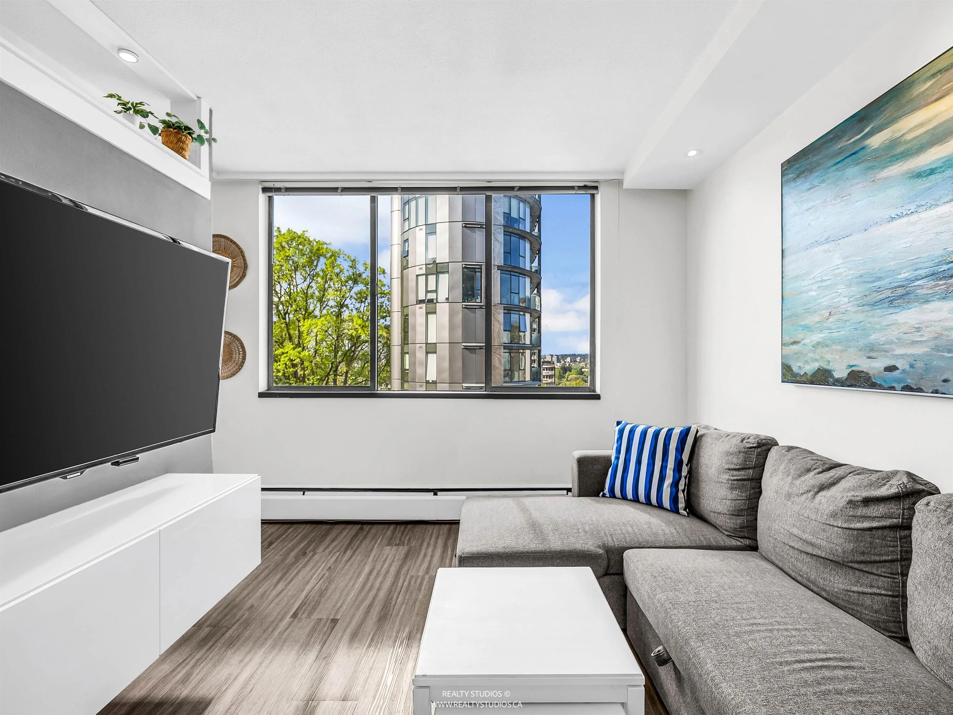 1250 Burnaby Street #501