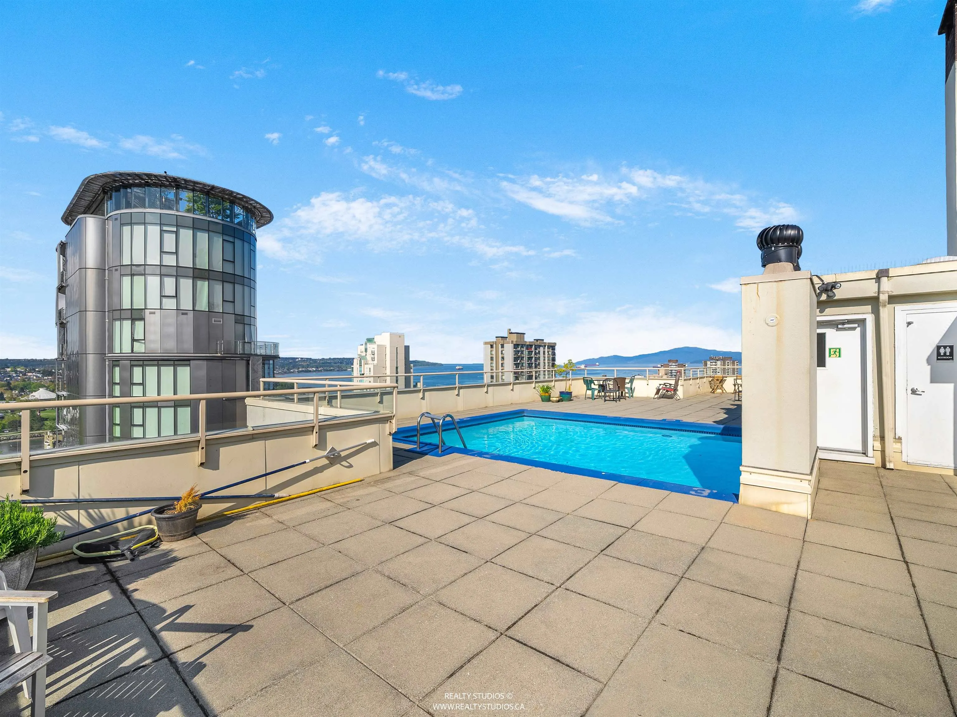 1250 Burnaby Street #1205