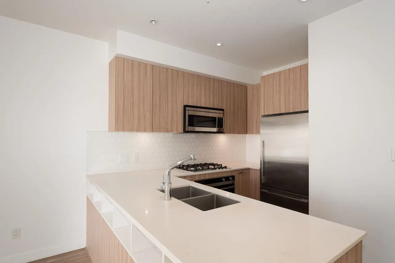 1061 Marine Drive #403