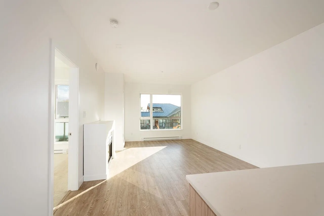 1061 Marine Drive #403