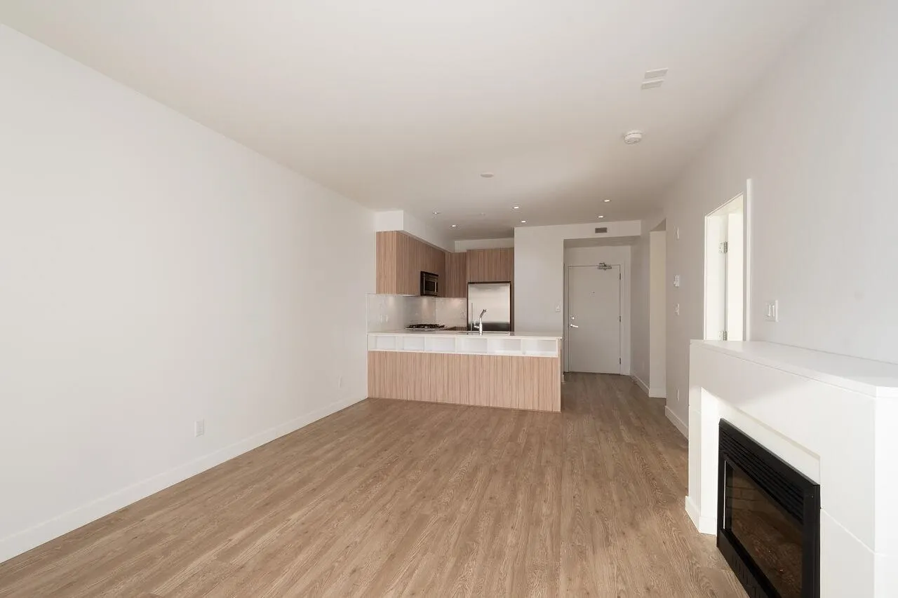 1061 Marine Drive #403