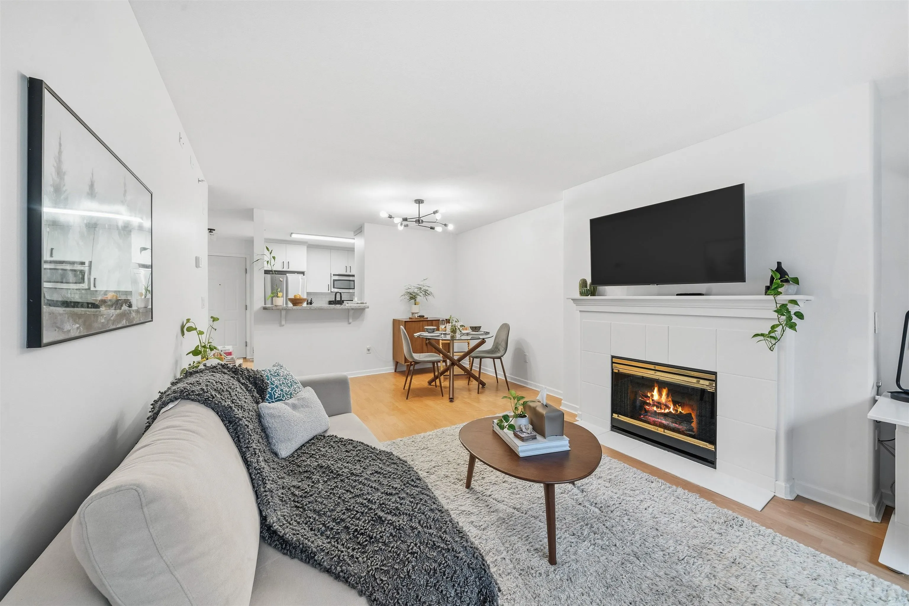 5281 Oakmount Crescent #210