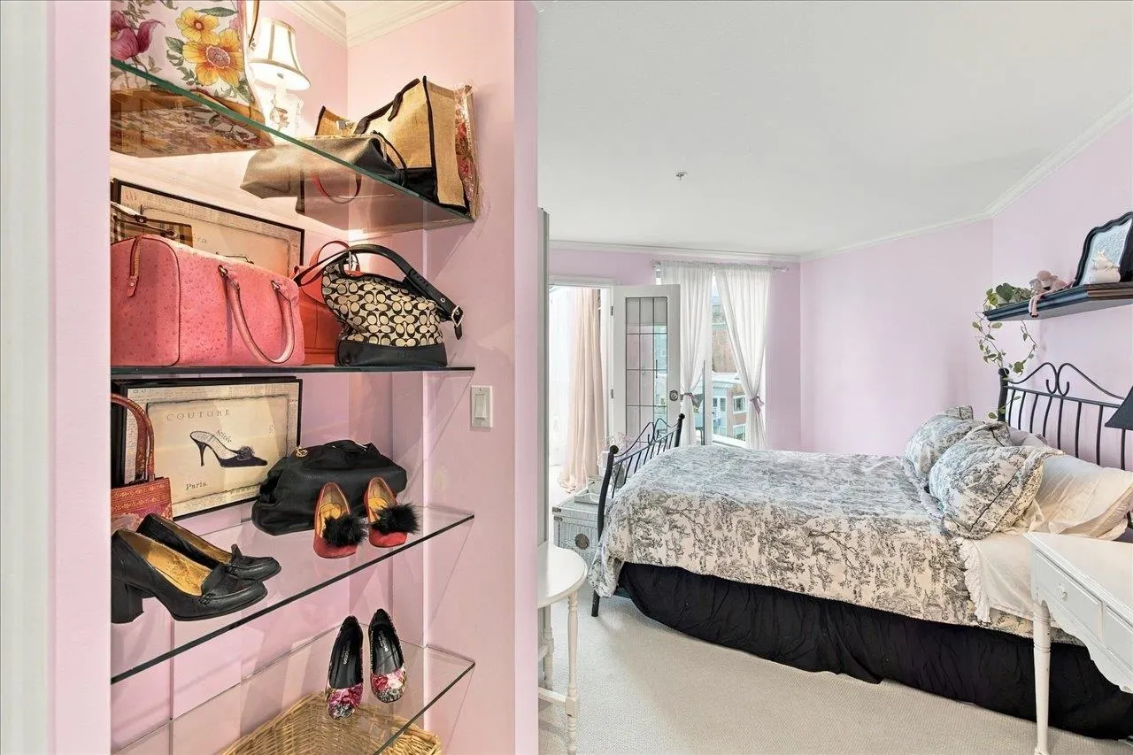 1502 Island Park Walk #405