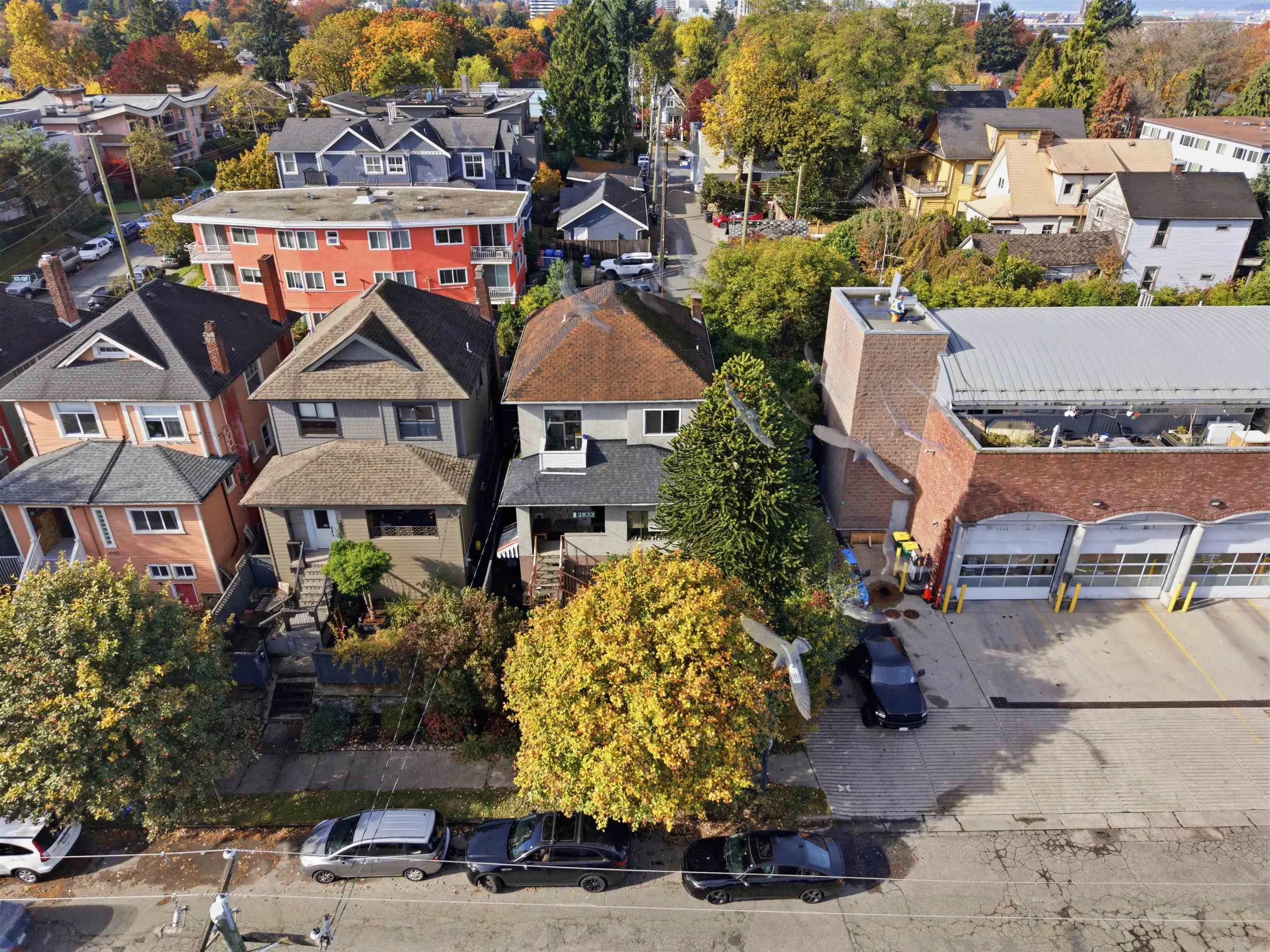2833 Quebec Street