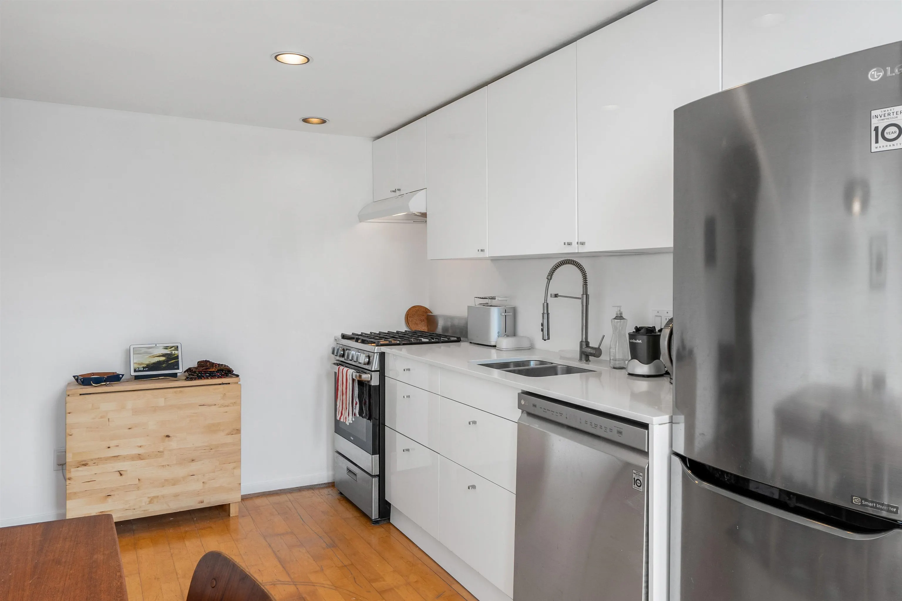 933 Seymour Street #805