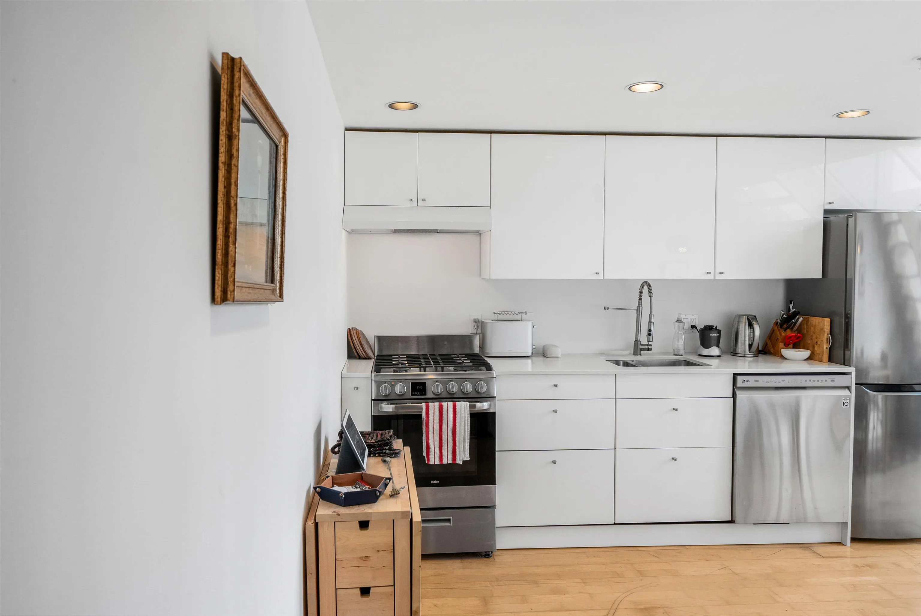 933 Seymour Street #805