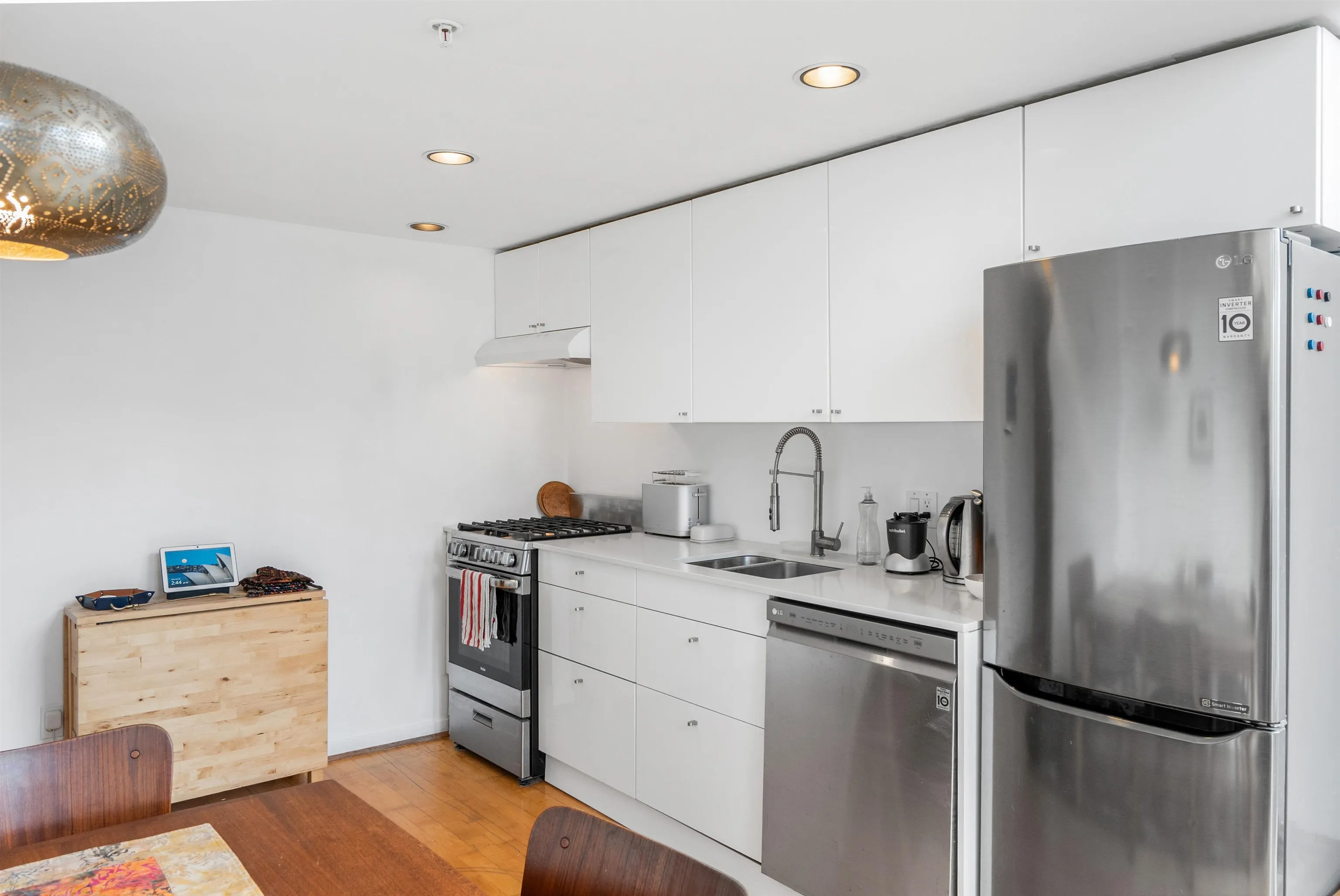 933 Seymour Street #805