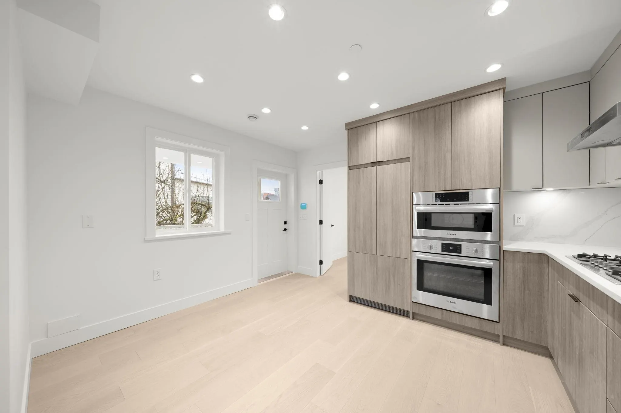 1161 Keefer Street