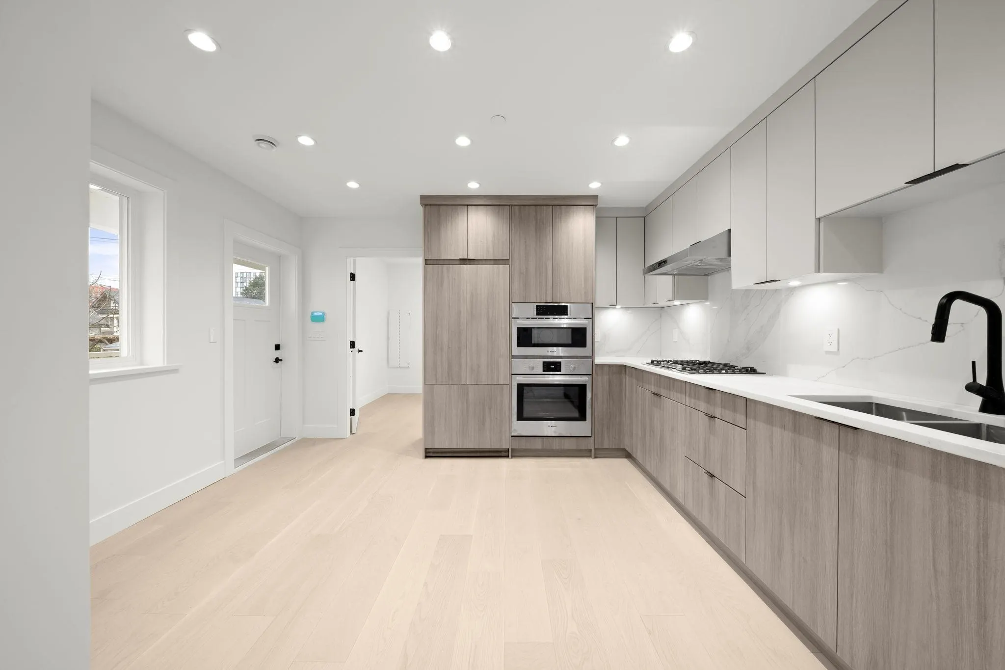 1161 Keefer Street