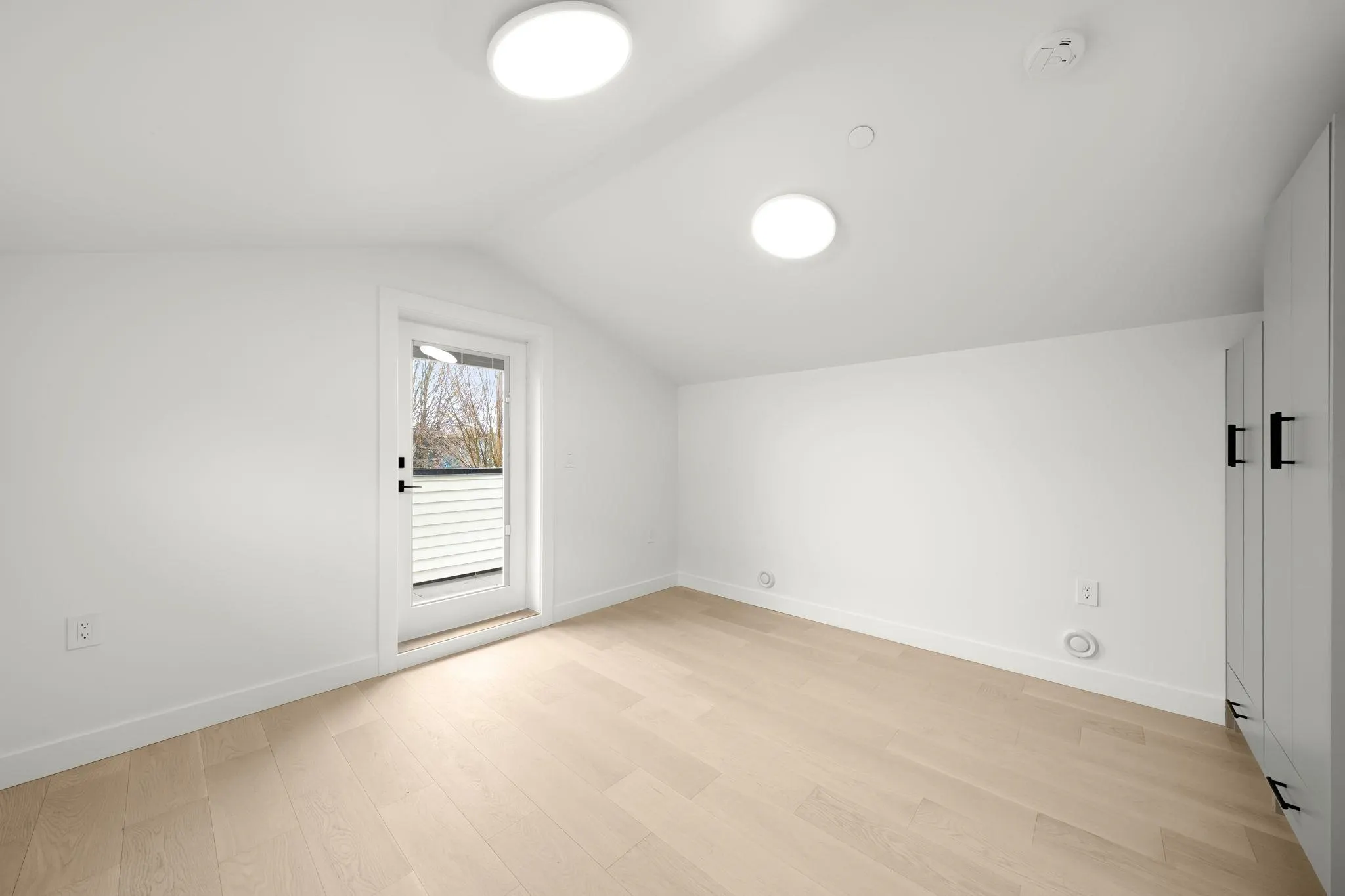 1161 Keefer Street
