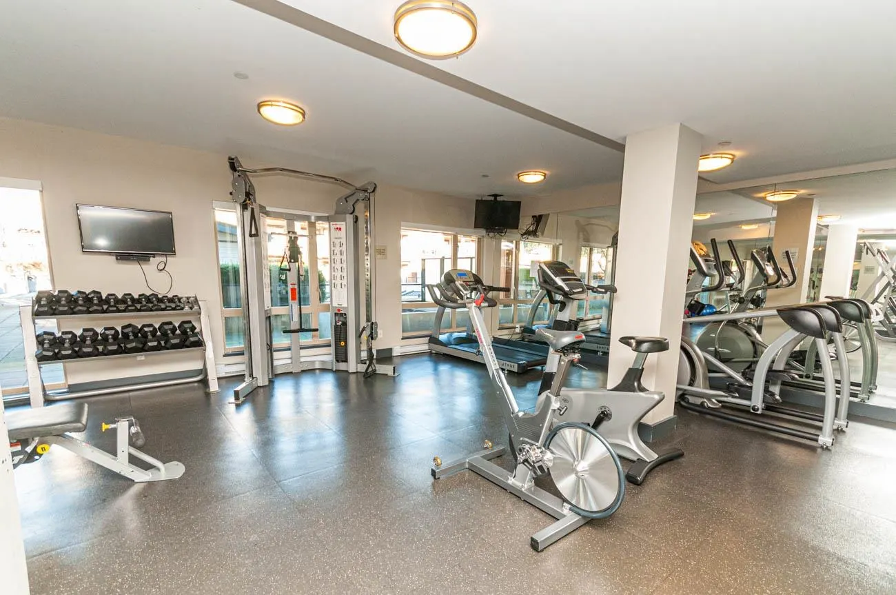 1182 W 16 Street #405