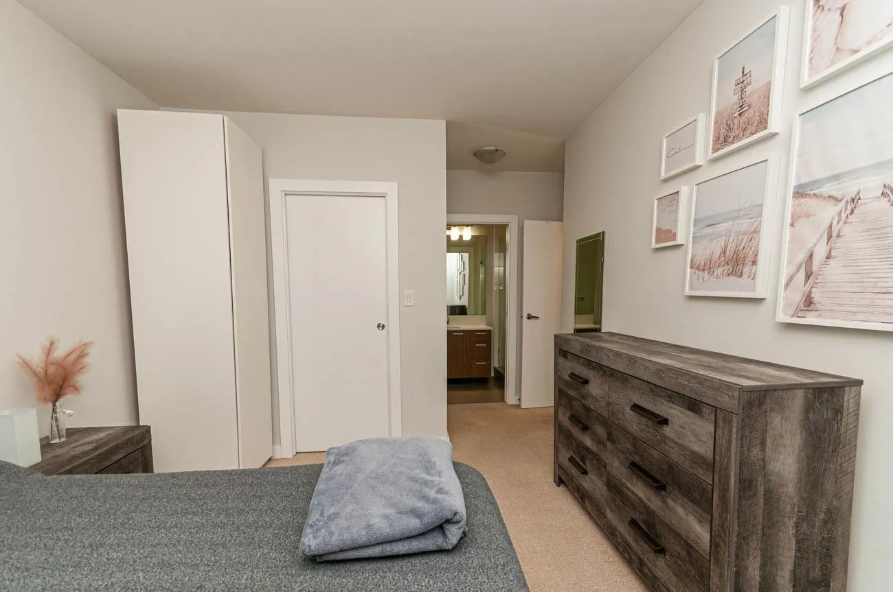 1182 W 16 Street #405