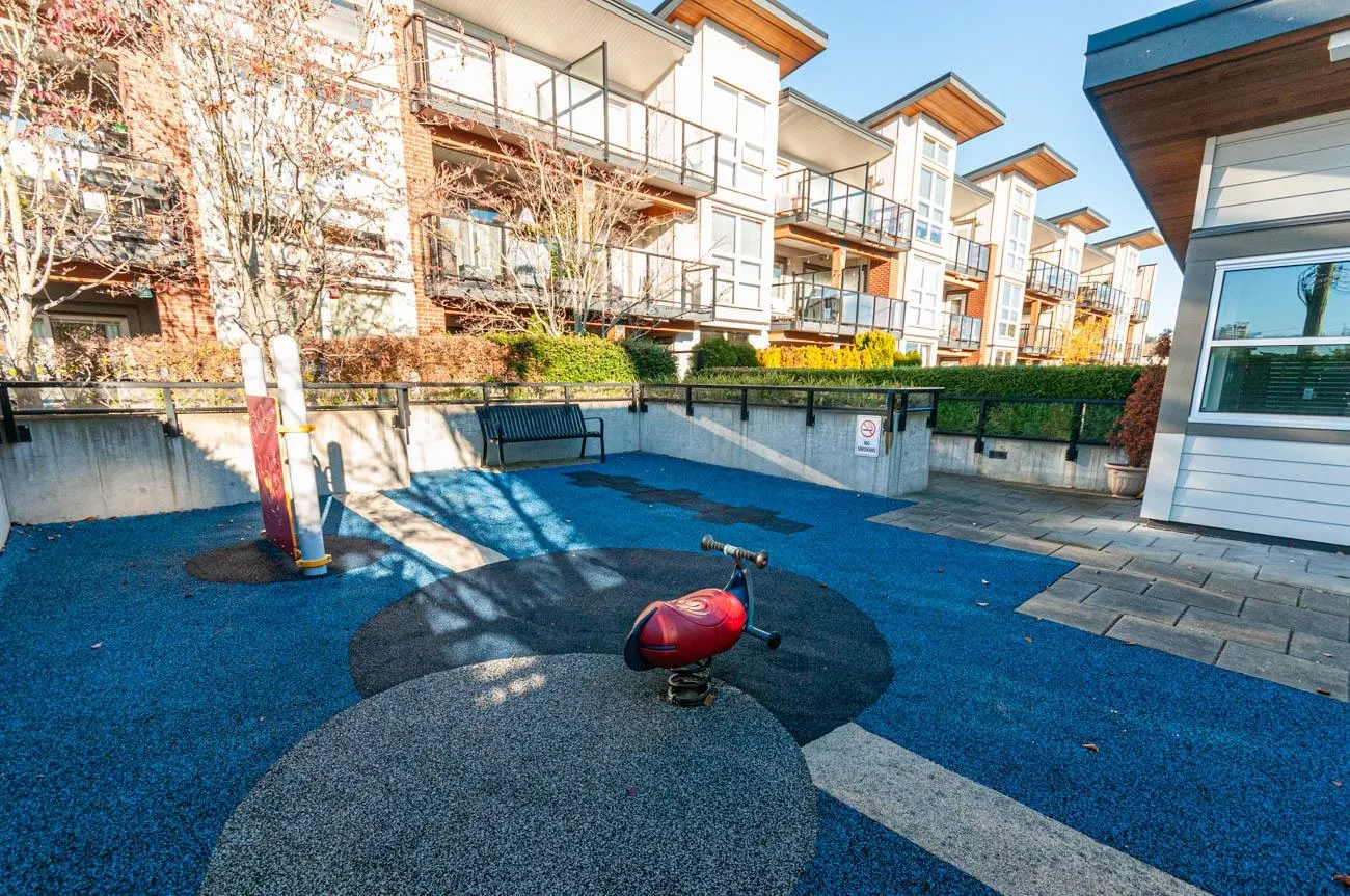 1182 W 16 Street #405