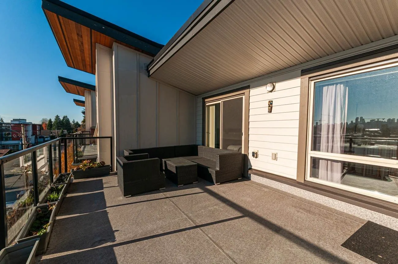1182 W 16 Street #405